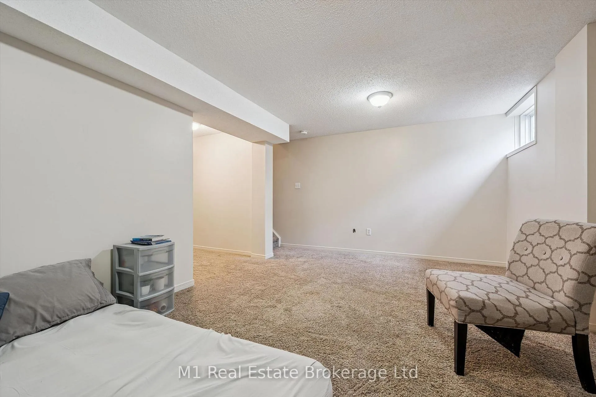 Photo 31 of Unit 27, 124 Gosling Gardens, Guelph, Clairfields/Hanlon Business Park — HOMEH
