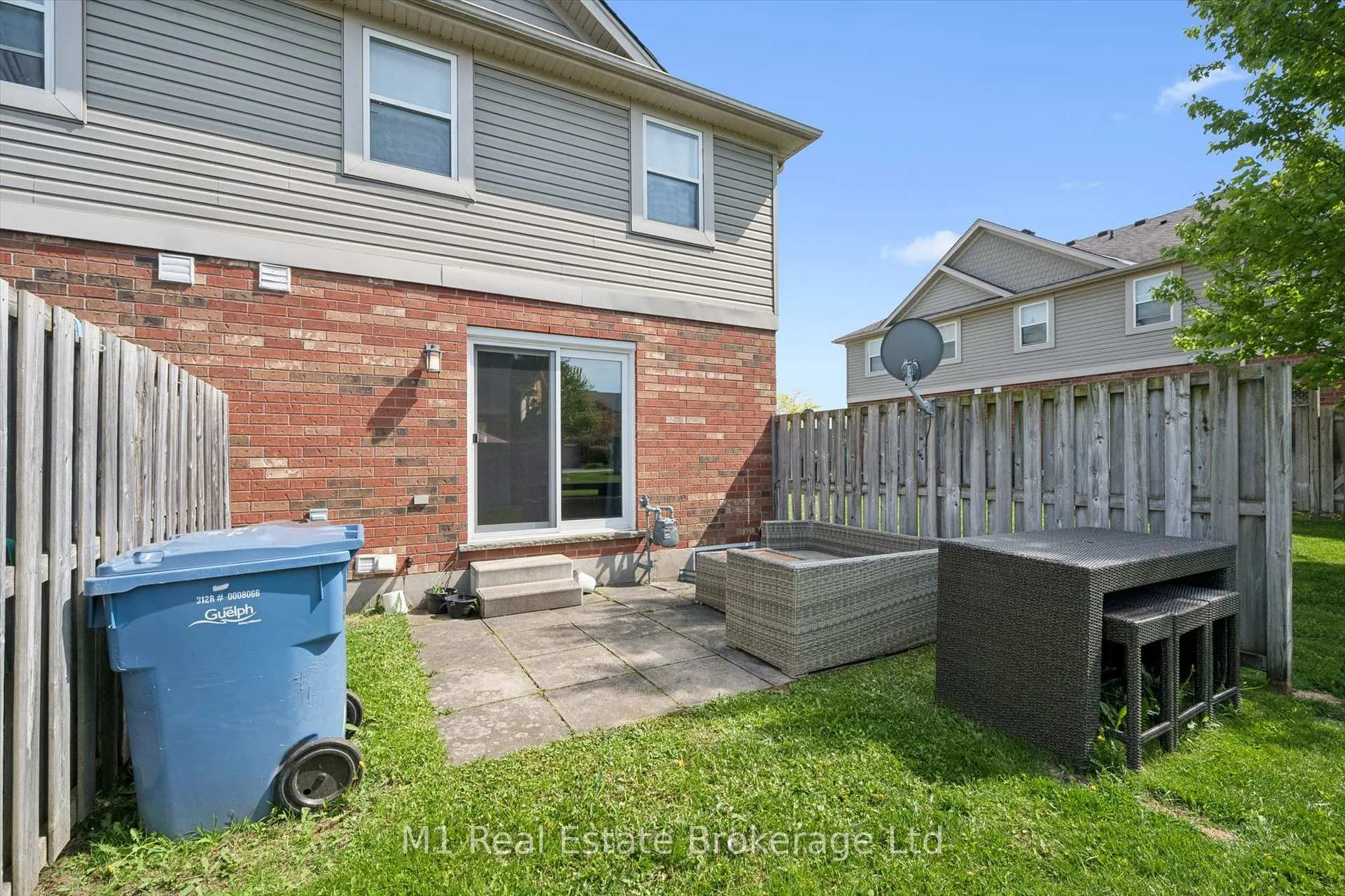 Photo 35 of Unit 27, 124 Gosling Gardens, Guelph, Clairfields/Hanlon Business Park — HOMEH