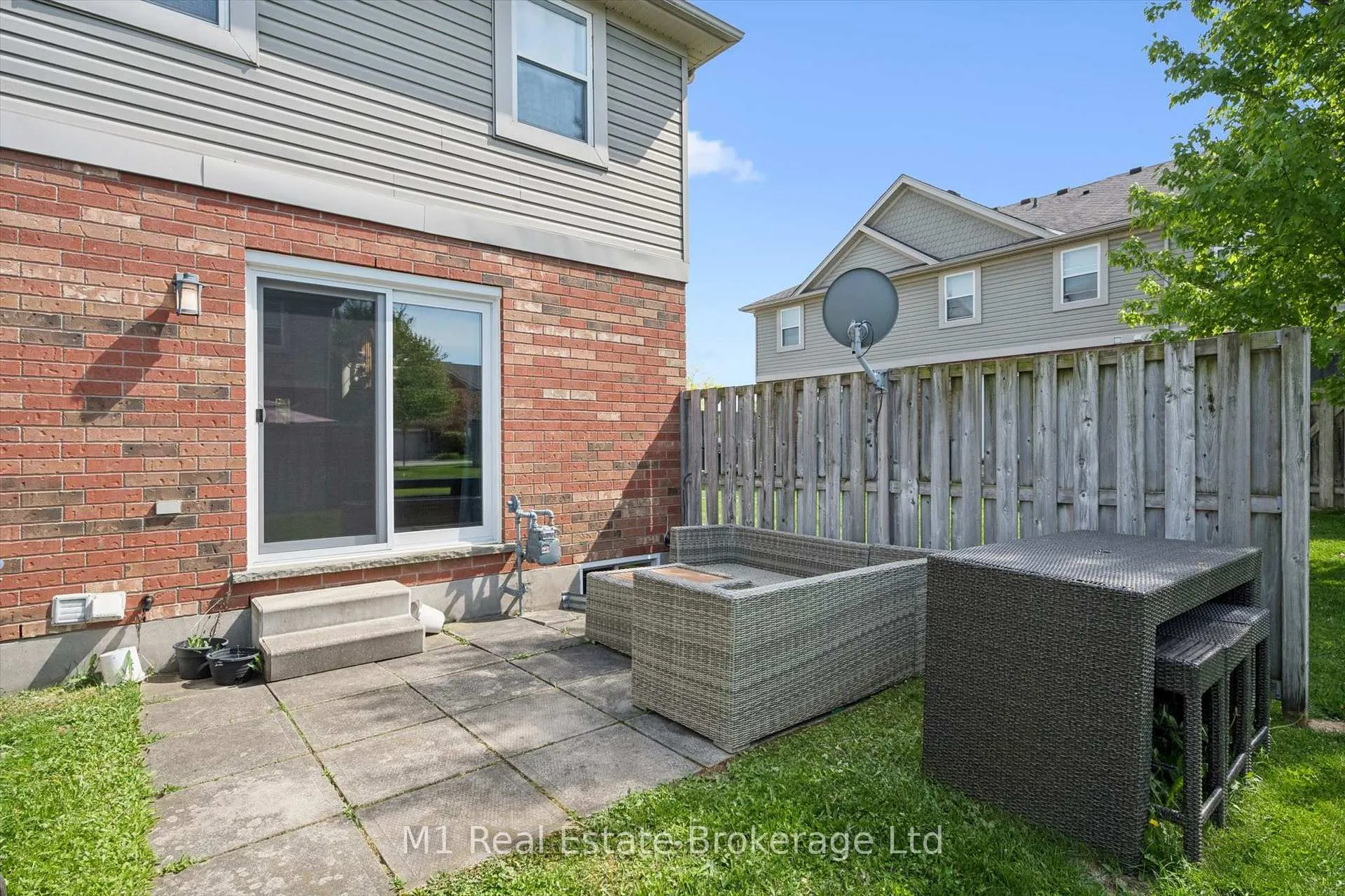 Photo 36 of Unit 27, 124 Gosling Gardens, Guelph, Clairfields/Hanlon Business Park — HOMEH