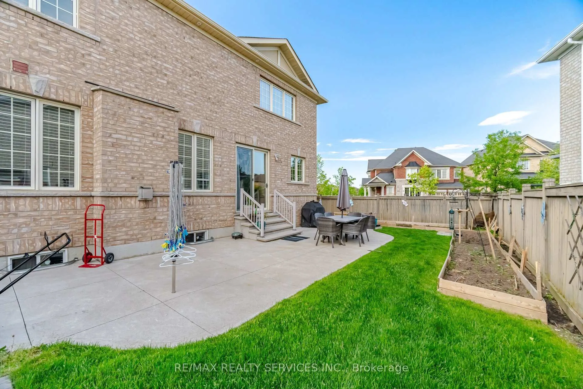 Photo 39 of 39 Templehill Road, Brampton, Sandringham-Wellington — HOMEH