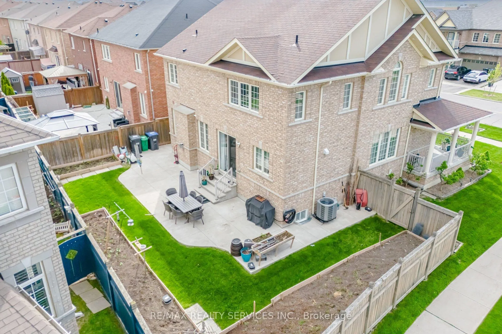 Photo 43 of 39 Templehill Road, Brampton, Sandringham-Wellington — HOMEH
