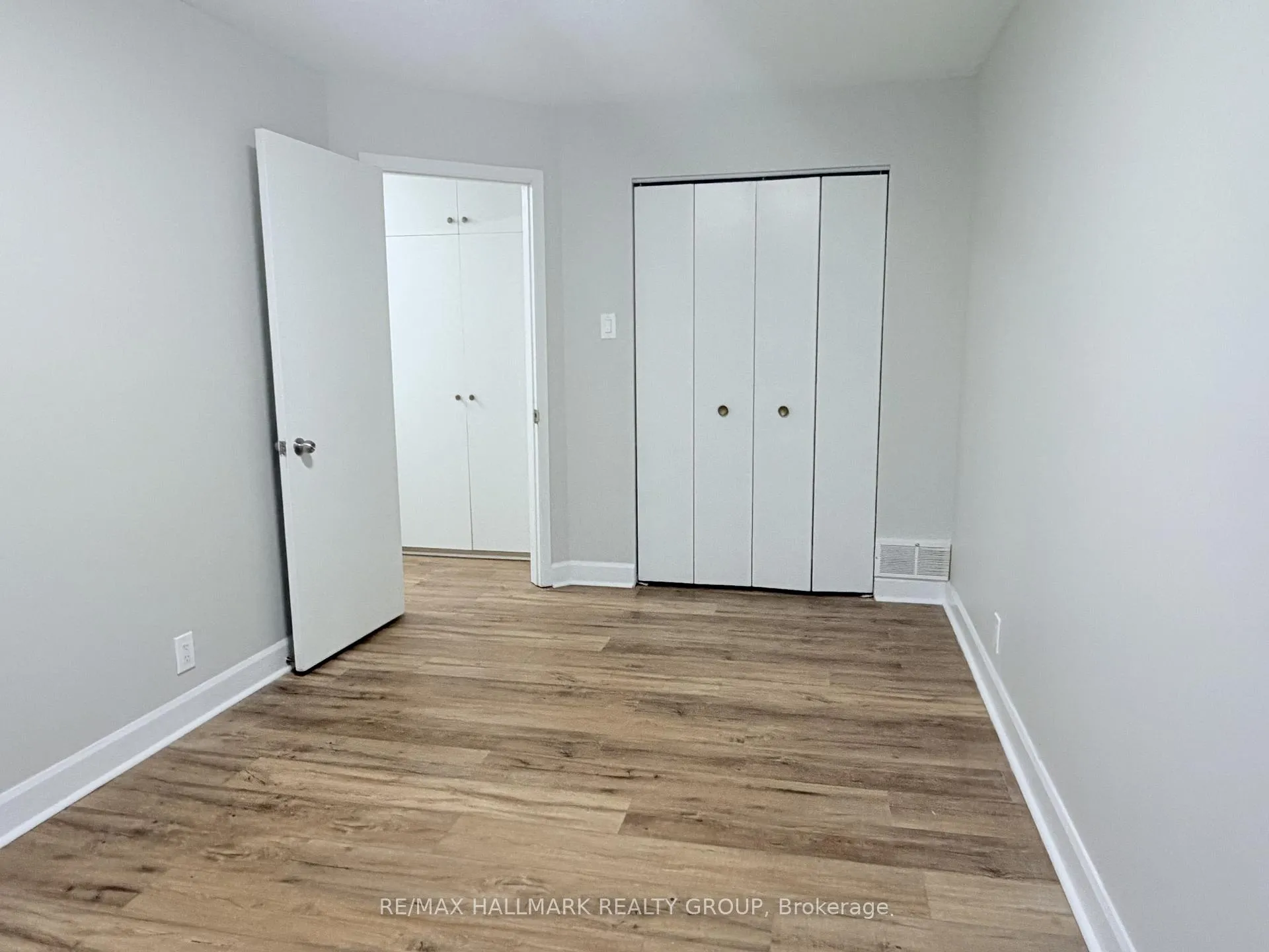 Photo 12 of 470 Pleasant Park Road, Ottawa, Alta Vista/Faircrest Heights — HOMEH