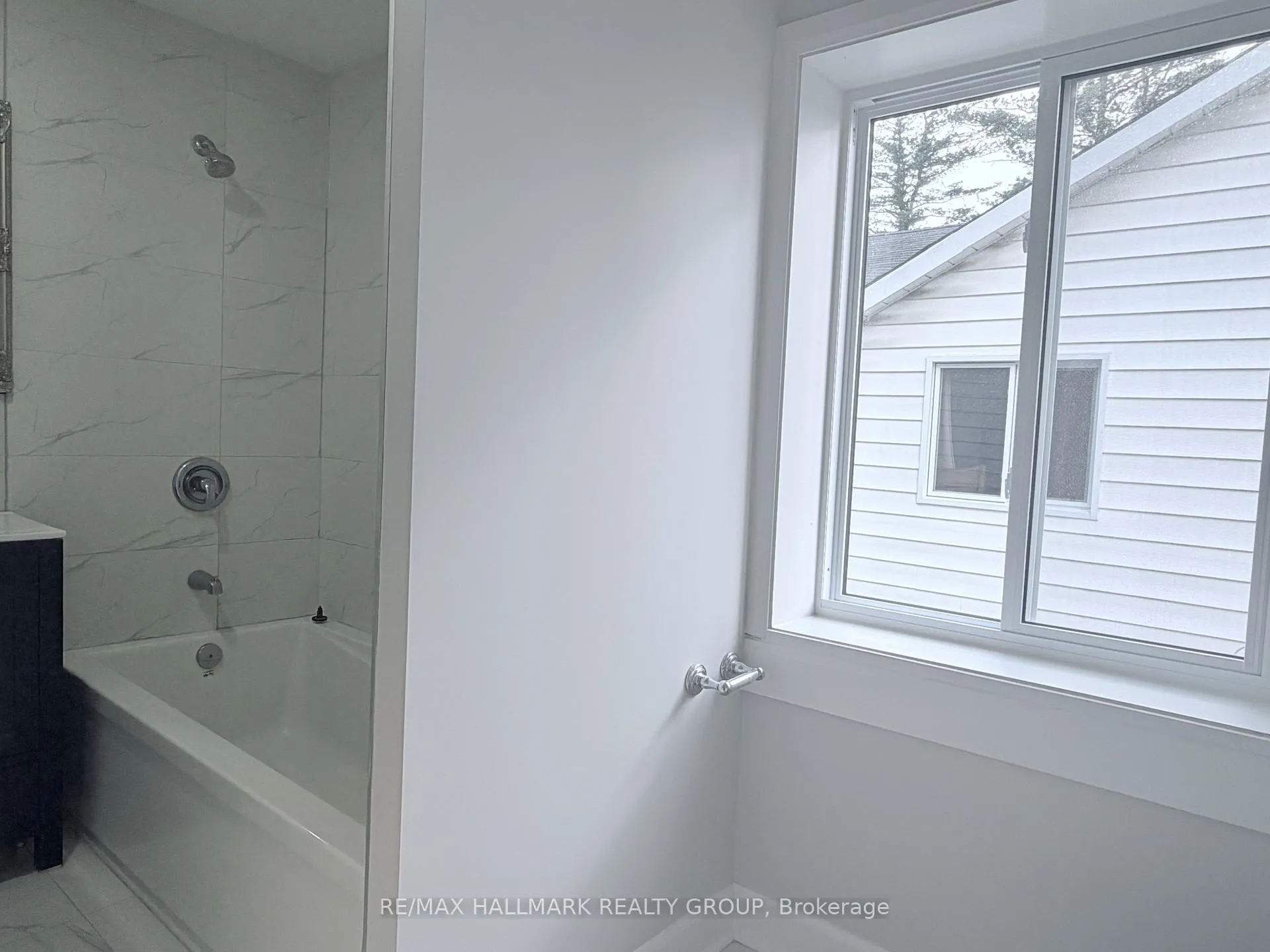 Photo 22 of 470 Pleasant Park Road, Ottawa, Alta Vista/Faircrest Heights — HOMEH