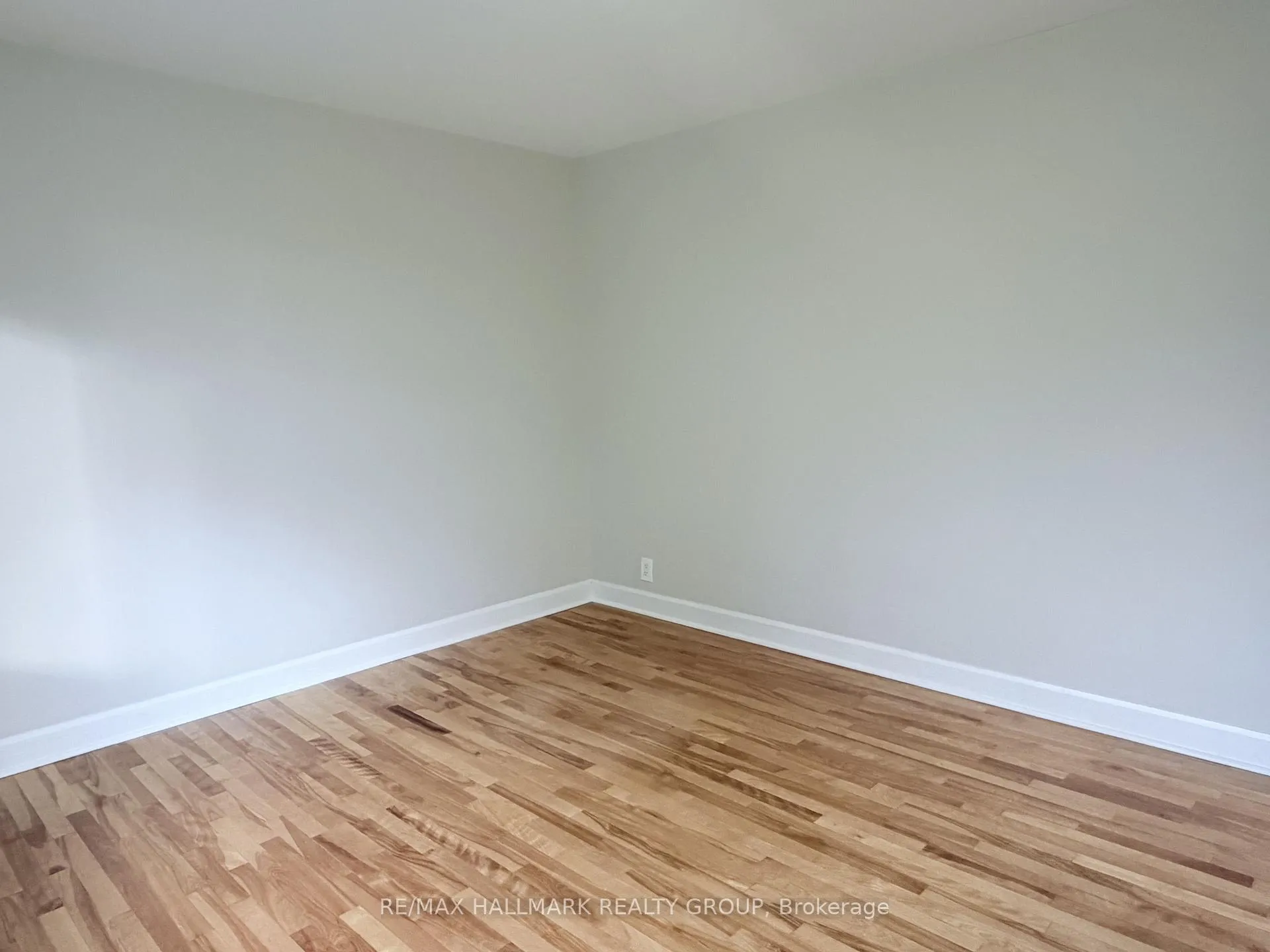Photo 25 of 470 Pleasant Park Road, Ottawa, Alta Vista/Faircrest Heights — HOMEH