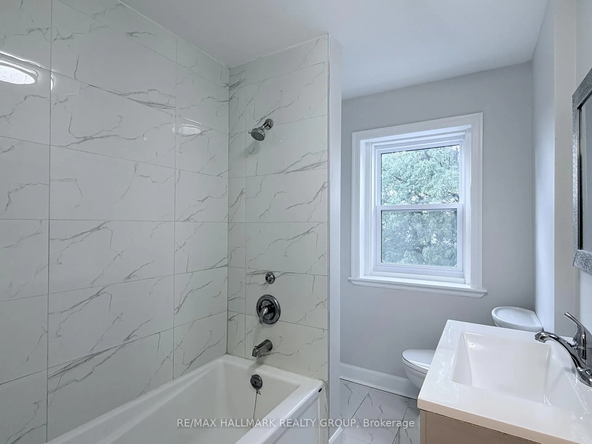 Photo 27 of 470 Pleasant Park Road, Ottawa, Alta Vista/Faircrest Heights — HOMEH