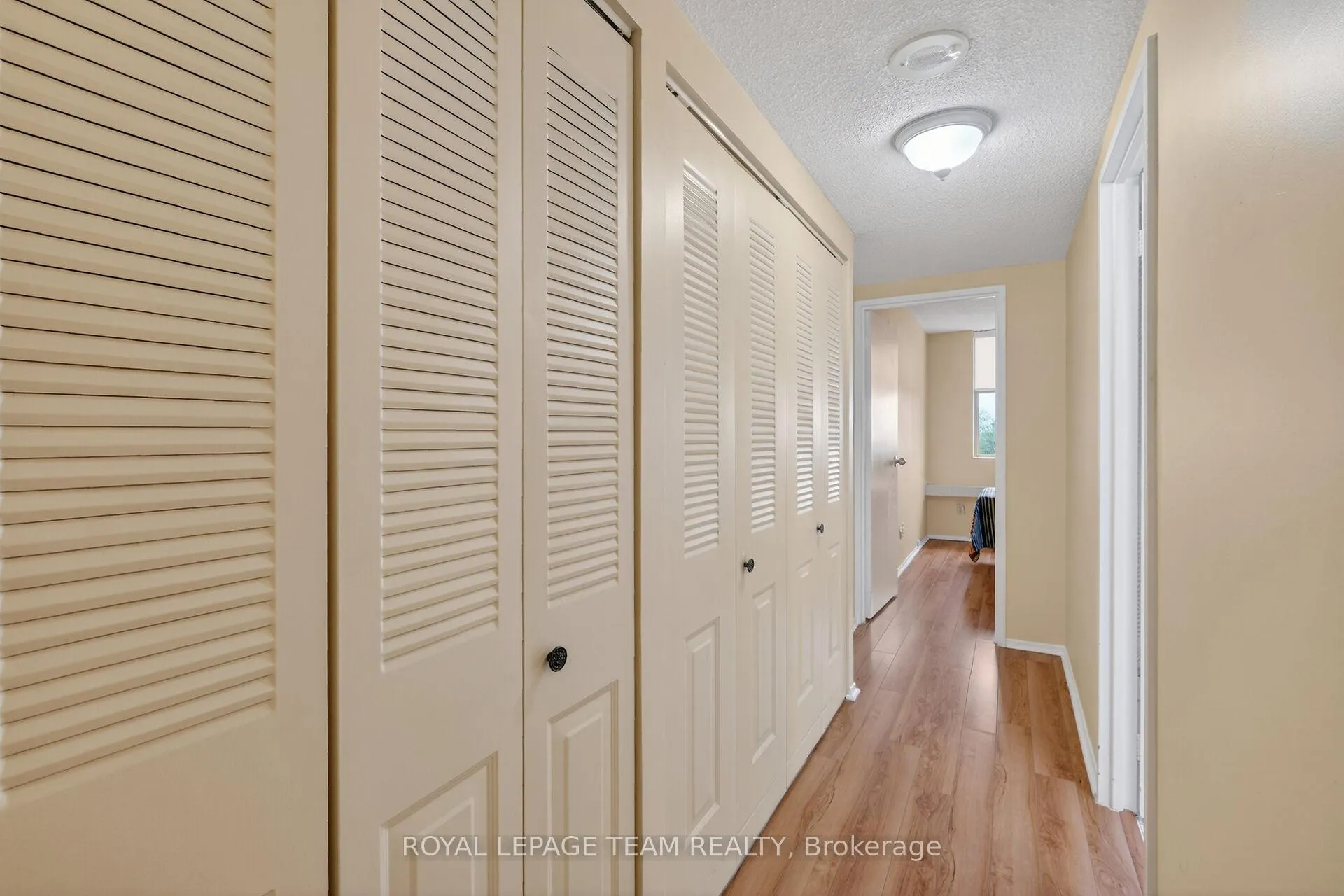 Photo 16 of Unit 501, 2760 Carousel Crescent, Ottawa, Emerald Woods/Sawmill Creek — HOMEH