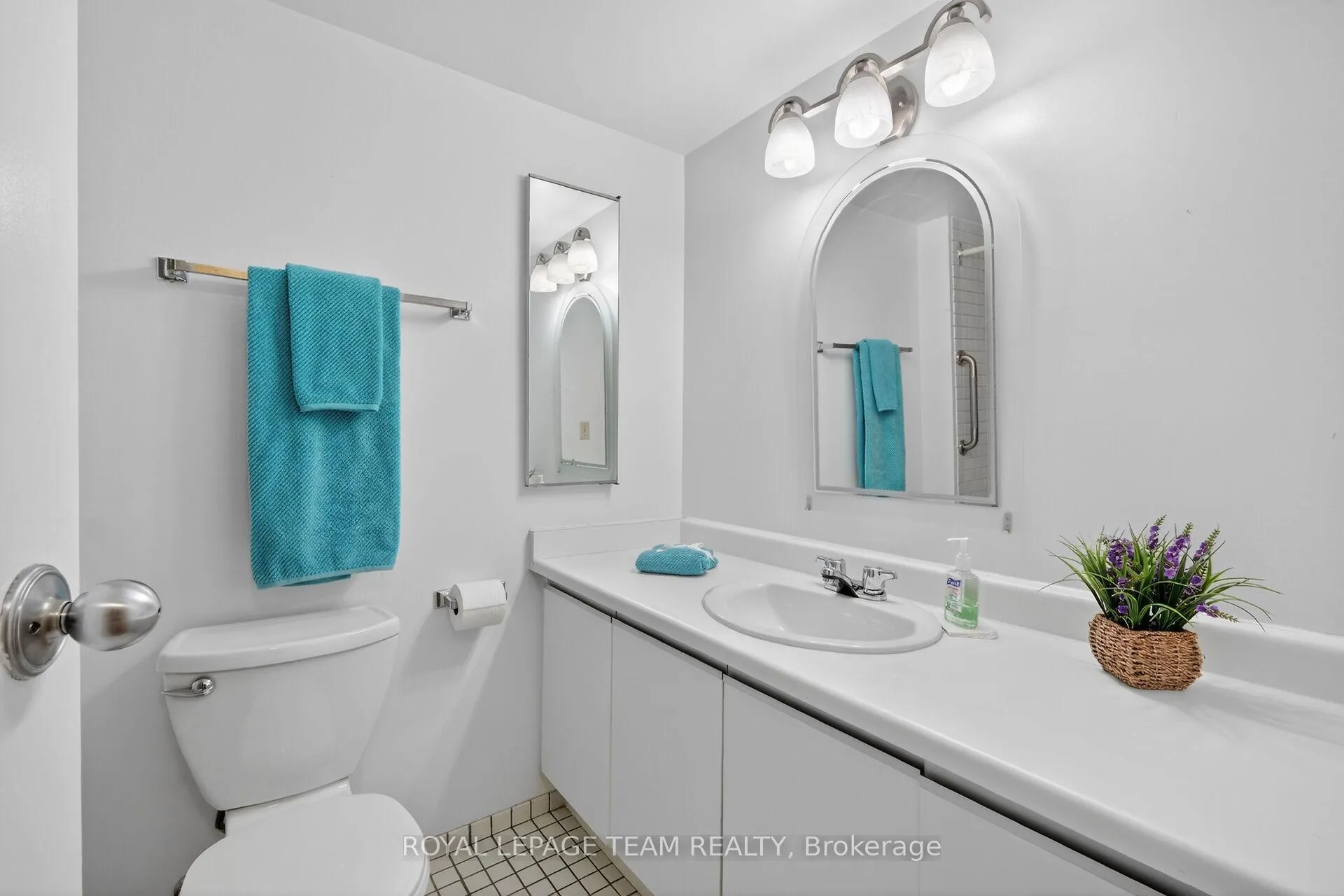 Photo 20 of Unit 501, 2760 Carousel Crescent, Ottawa, Emerald Woods/Sawmill Creek — HOMEH