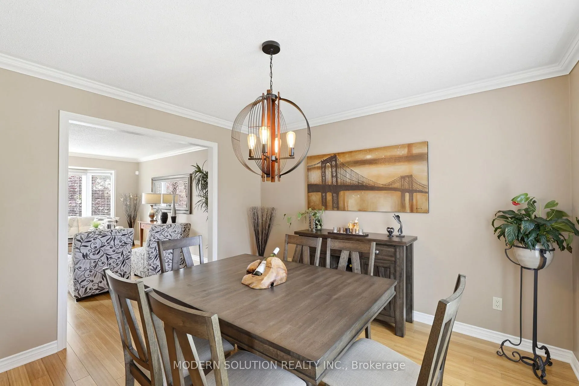 Photo 18 of 198 Pine Valley Drive, London, South N — HOMEH