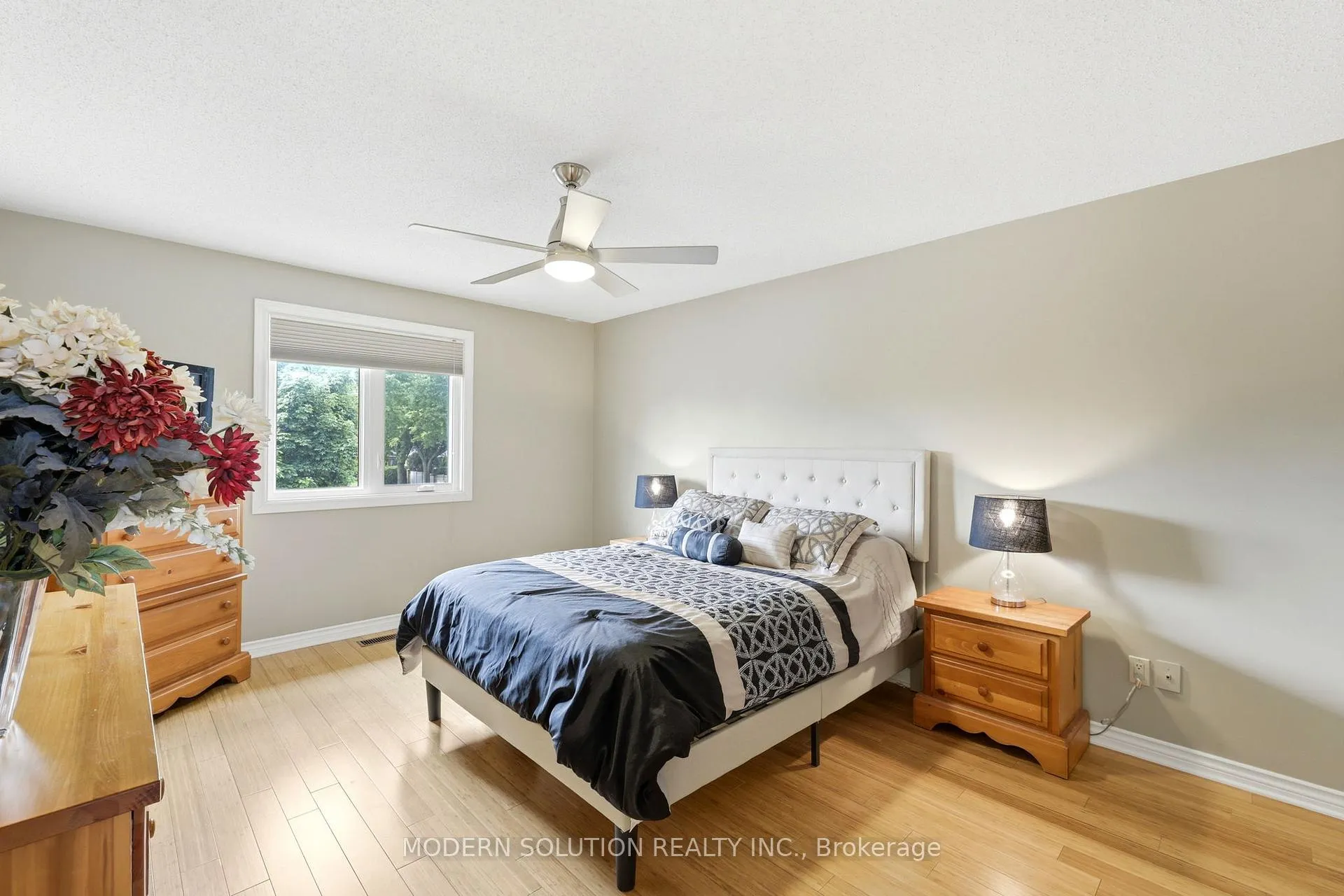 Photo 24 of 198 Pine Valley Drive, London, South N — HOMEH