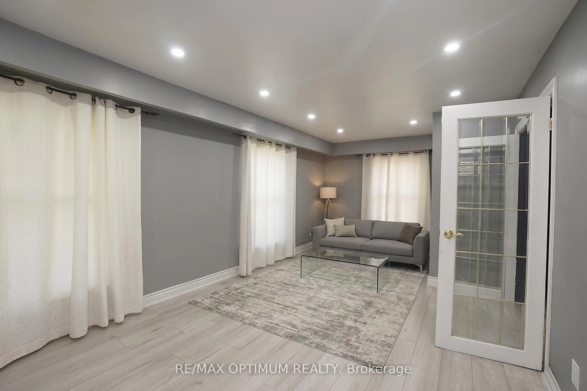 Photo 10 of 3 Dunwich Place, Brampton, Southgate — HOMEH