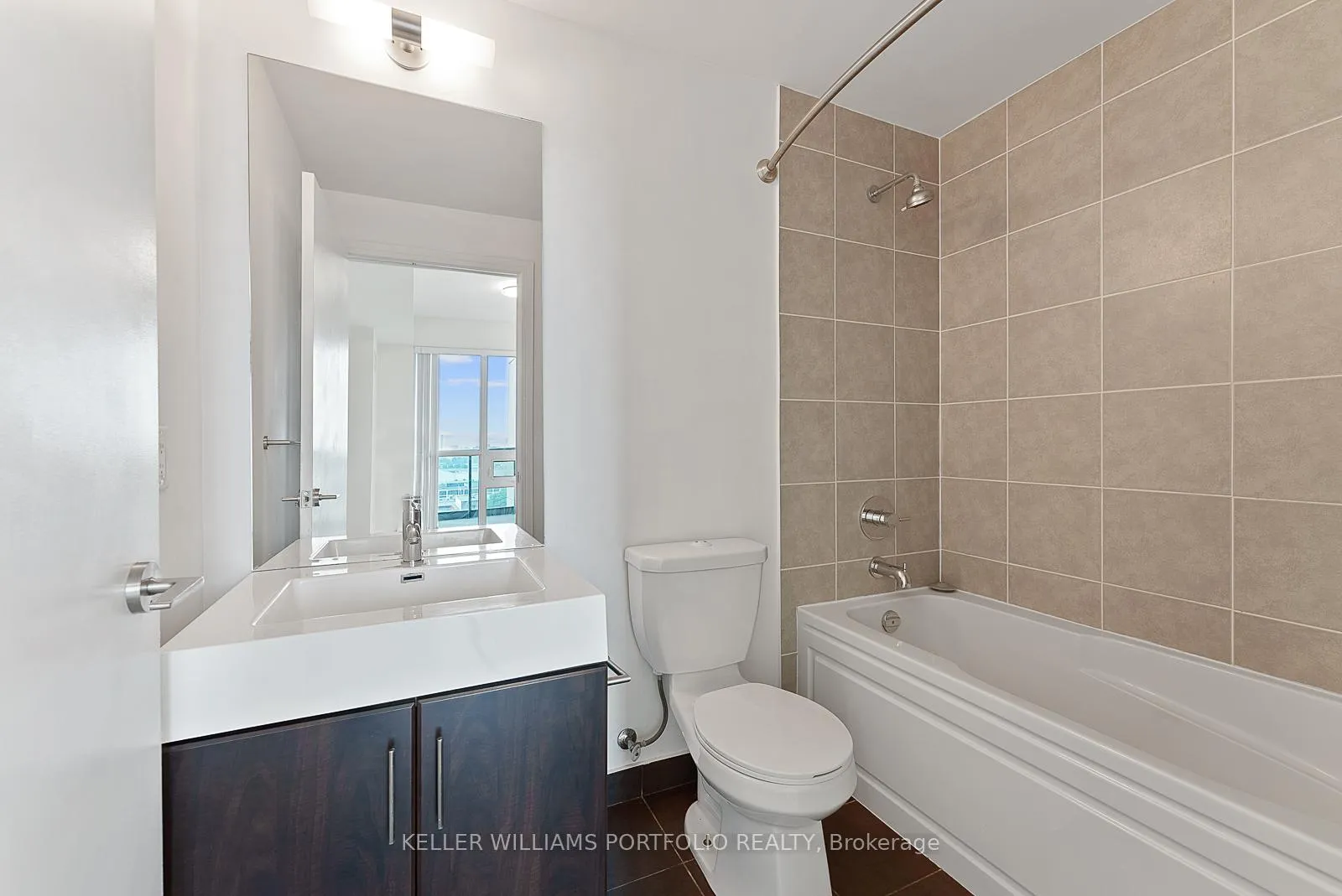 Photo 20 of Unit 910, 35 Brian Peck Crescent, Toronto, Thorncliffe Park — HOMEH