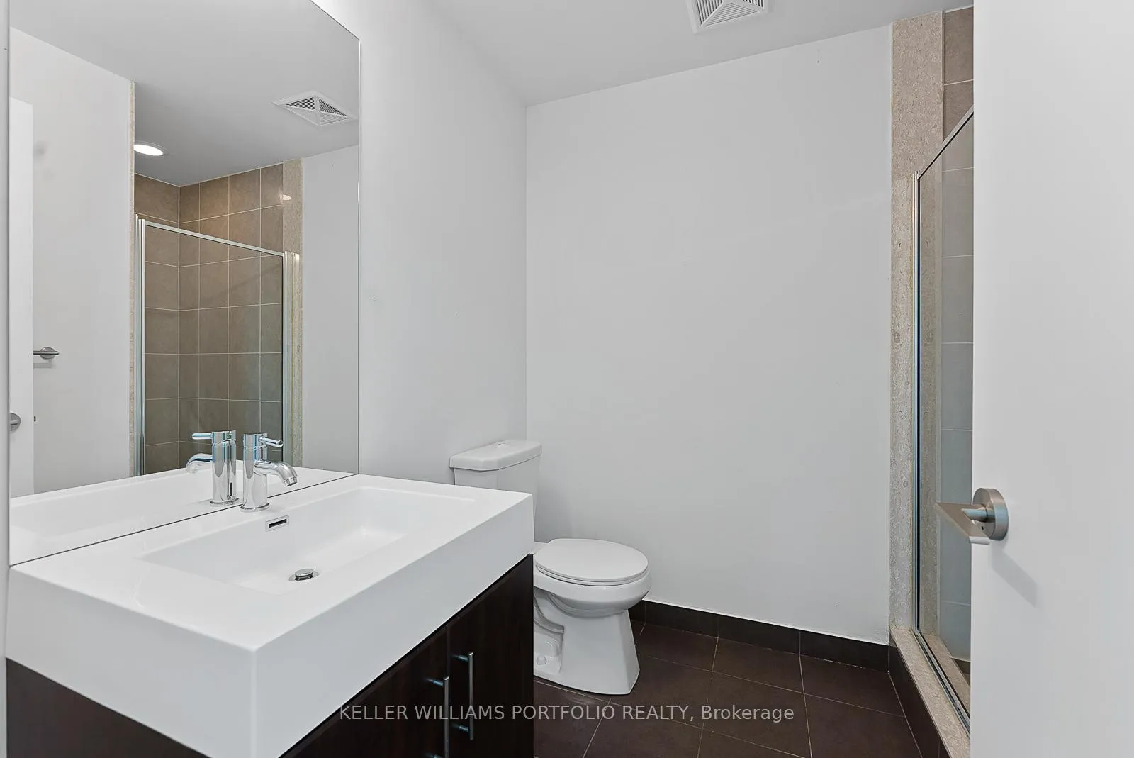 Photo 24 of Unit 910, 35 Brian Peck Crescent, Toronto, Thorncliffe Park — HOMEH