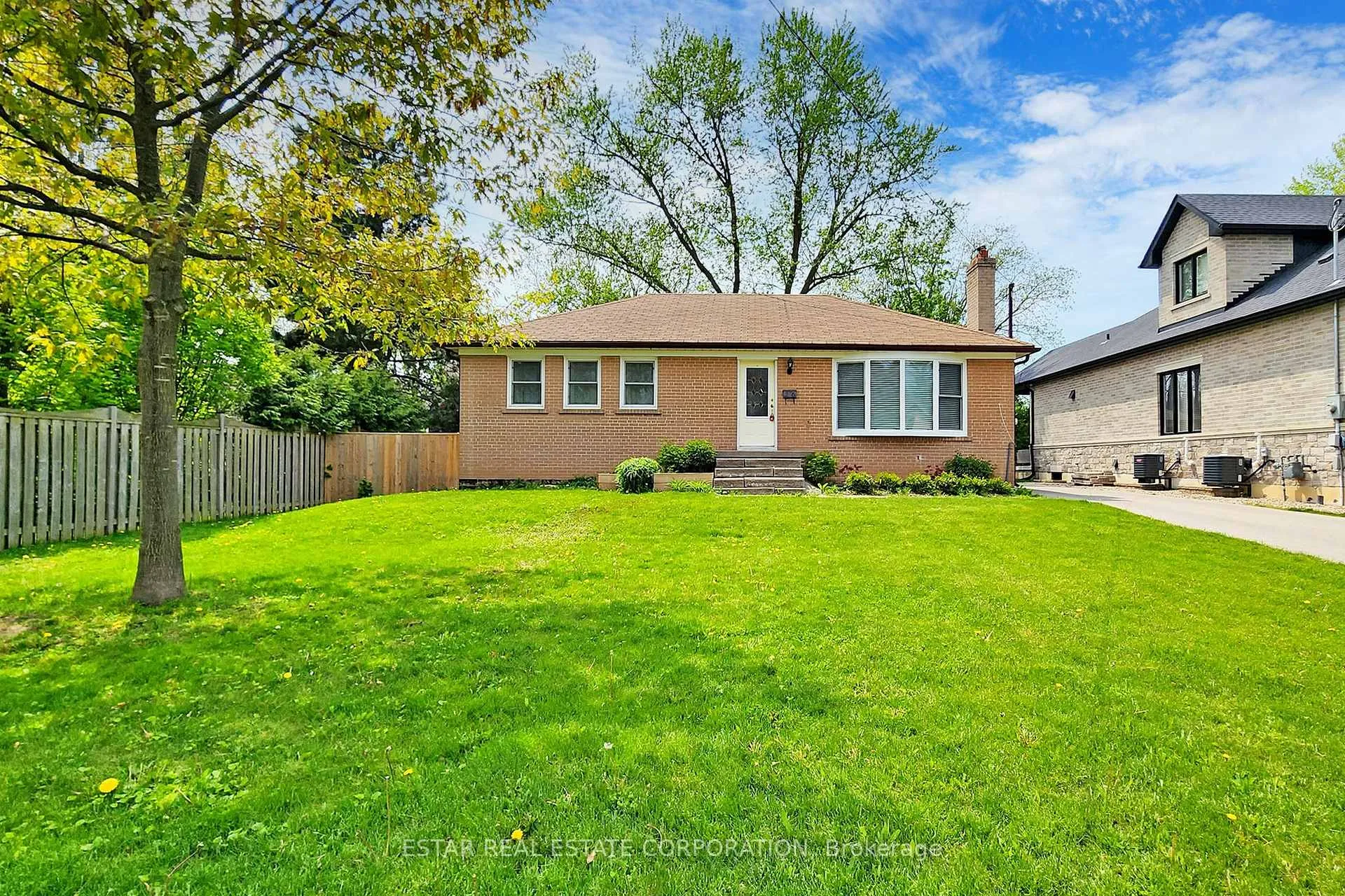 Photo 1 of 26 Elm Street, Markham, Old Markham Village — HOMEH