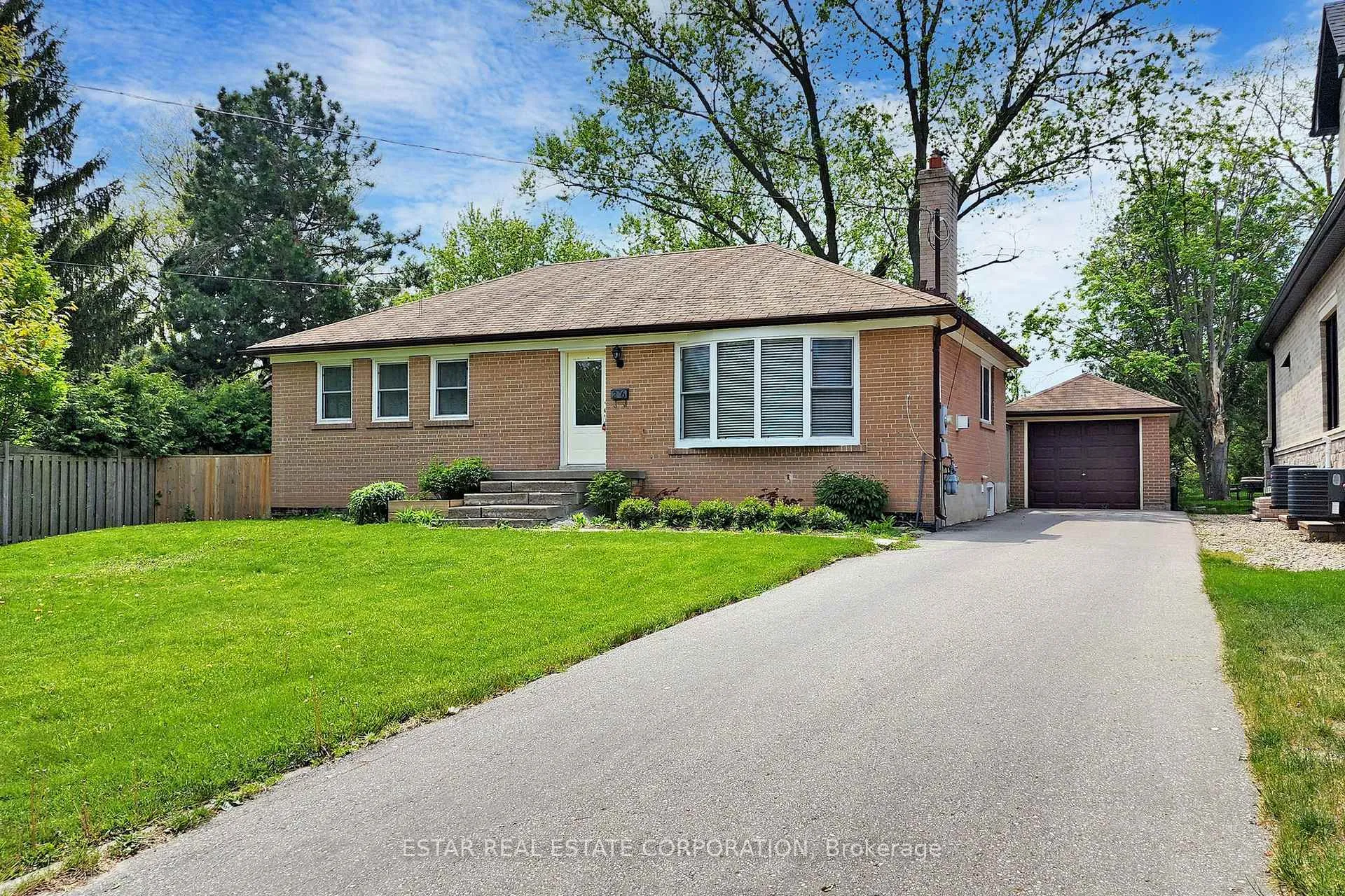 Photo 2 of 26 Elm Street, Markham, Old Markham Village — HOMEH