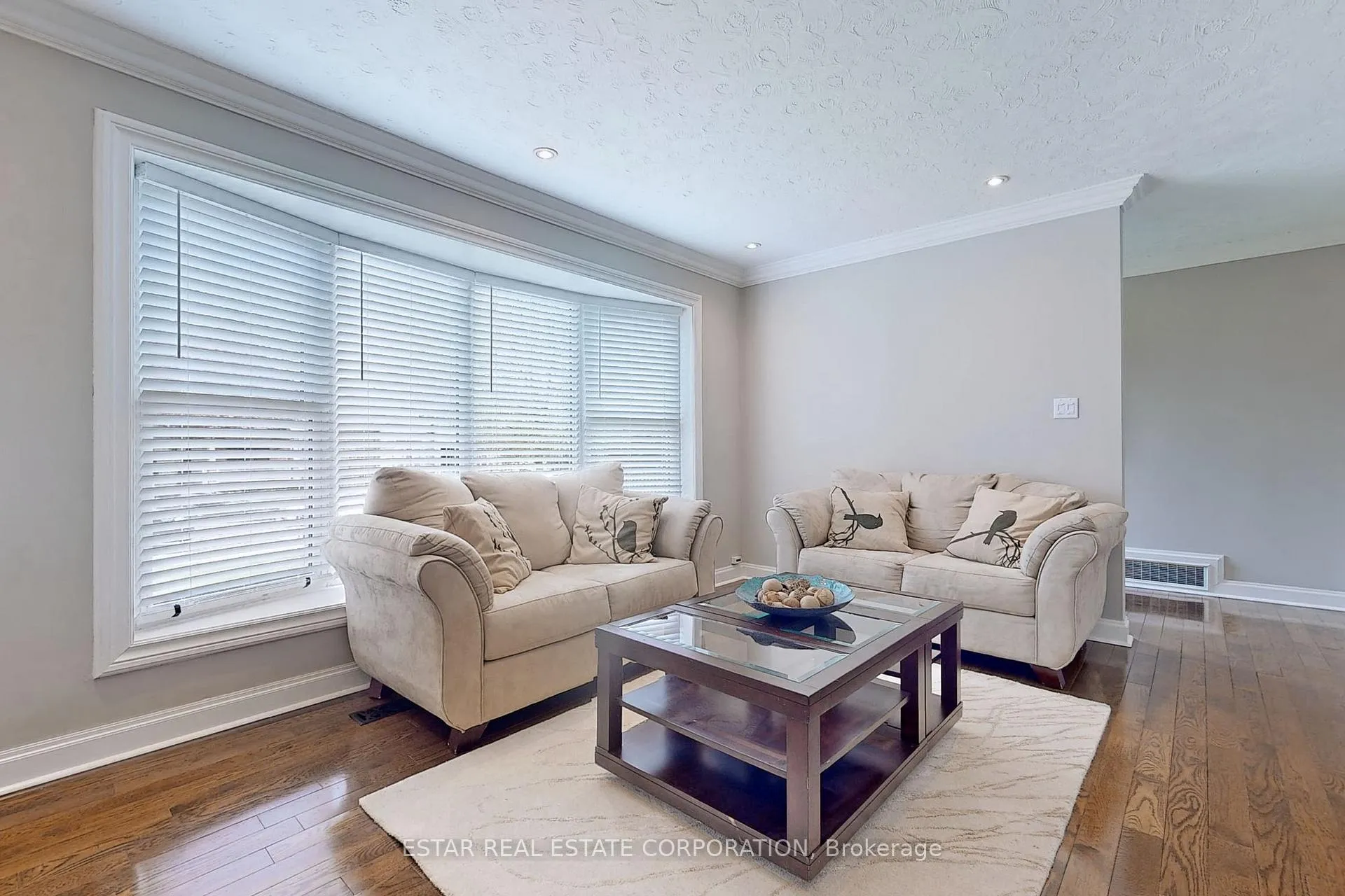 Photo 5 of 26 Elm Street, Markham, Old Markham Village — HOMEH