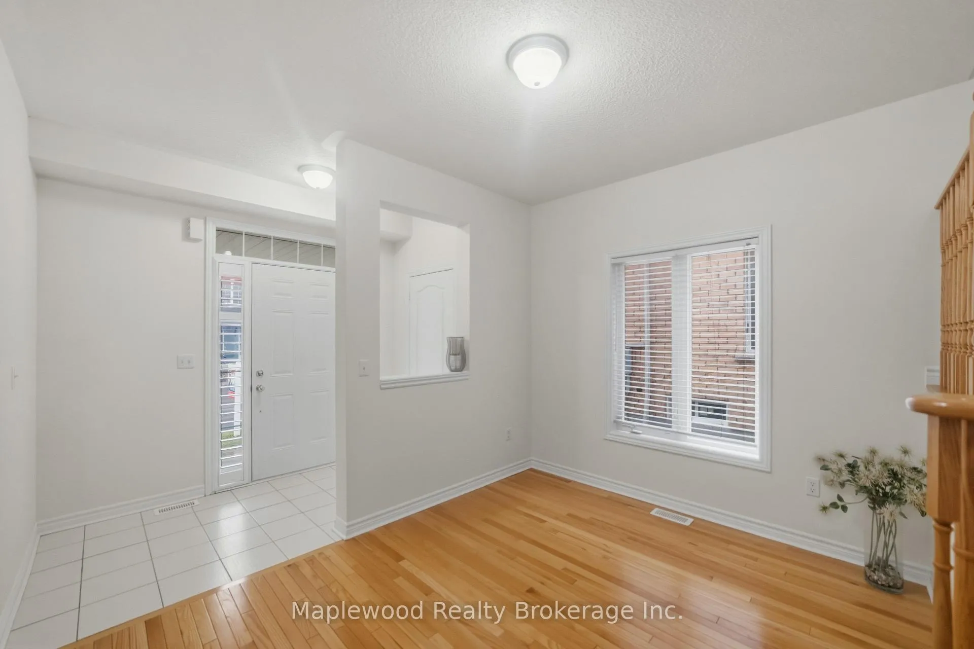 Photo 3 of 1712 Carousel Drive, Pickering, Duffin Heights — HOMEH