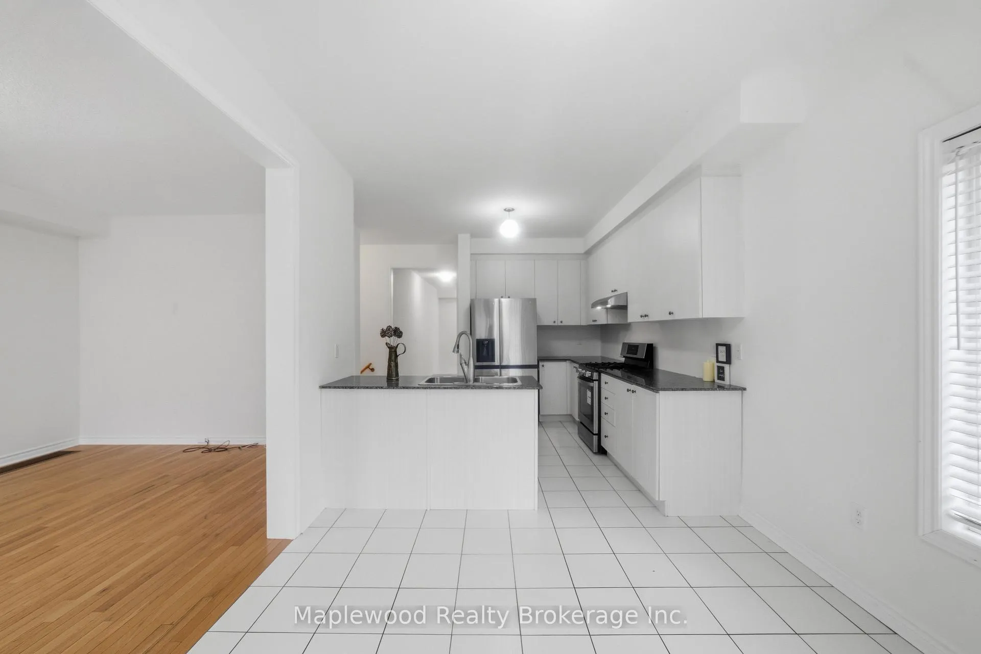 Photo 6 of 1712 Carousel Drive, Pickering, Duffin Heights — HOMEH