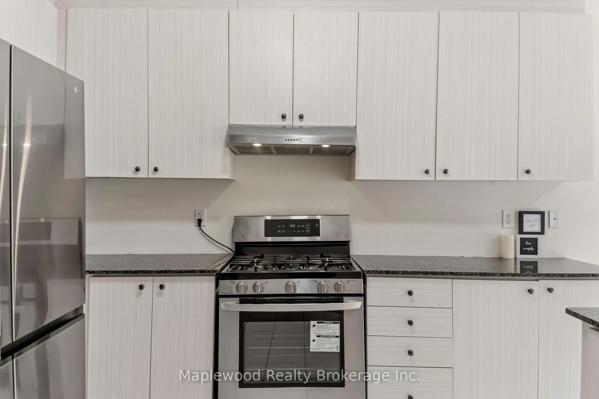 Photo 11 of 1712 Carousel Drive, Pickering, Duffin Heights — HOMEH