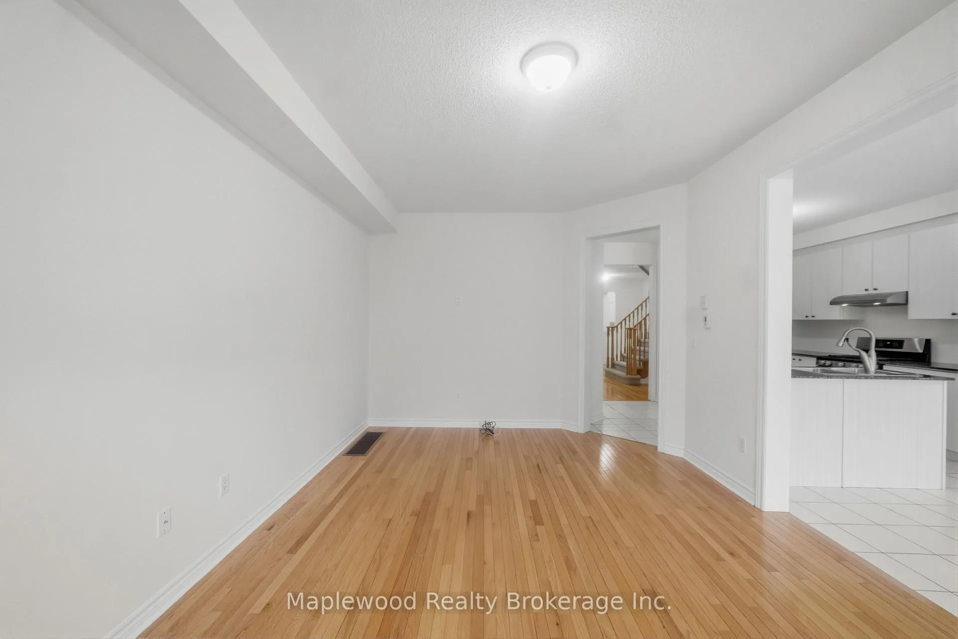 Photo 14 of 1712 Carousel Drive, Pickering, Duffin Heights — HOMEH