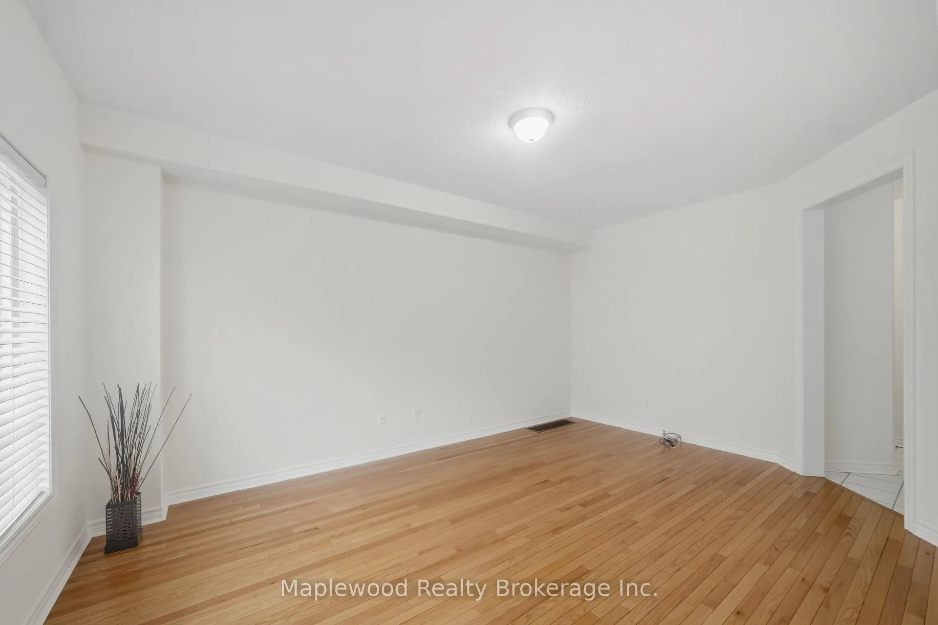 Photo 15 of 1712 Carousel Drive, Pickering, Duffin Heights — HOMEH