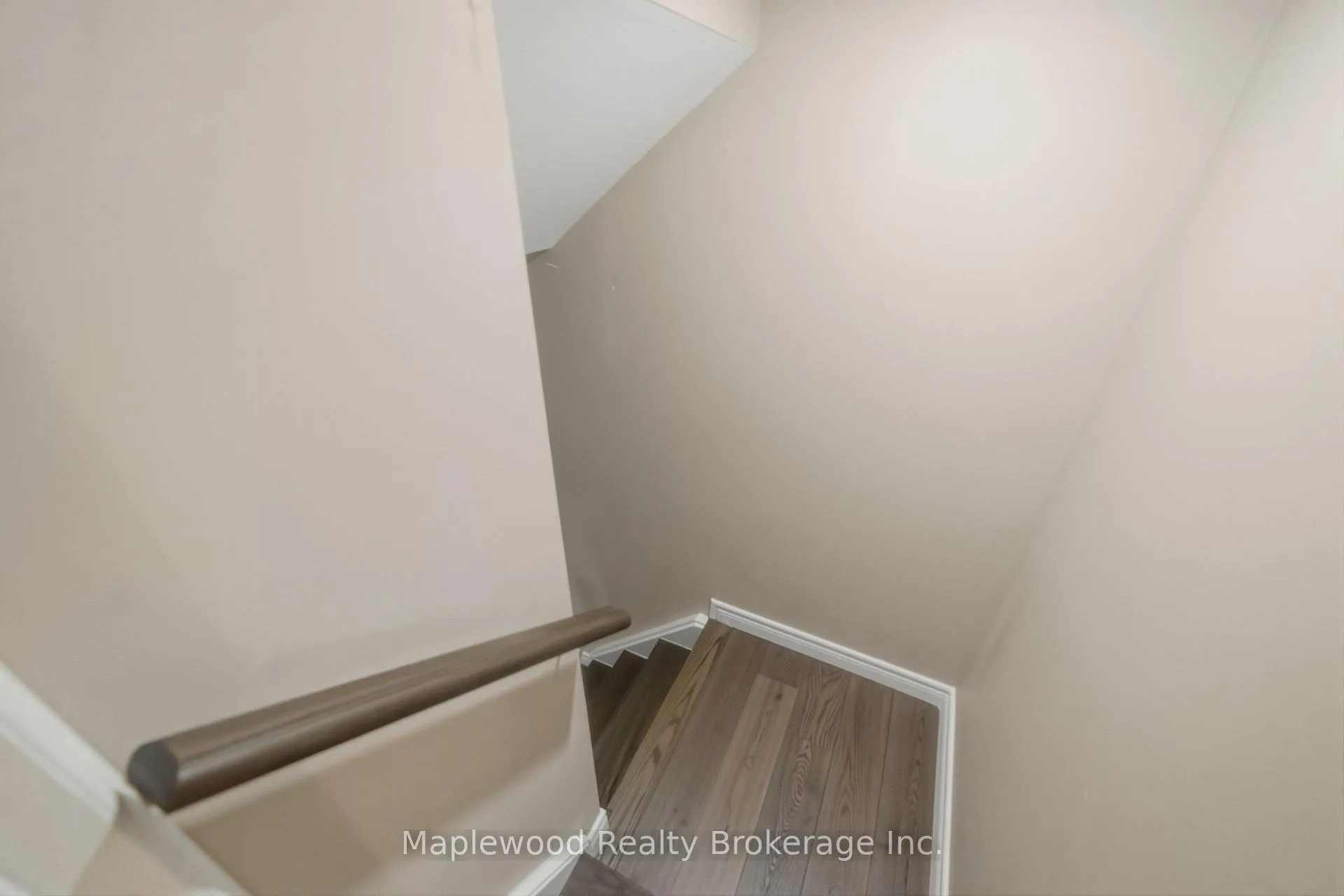Photo 33 of 1712 Carousel Drive, Pickering, Duffin Heights — HOMEH