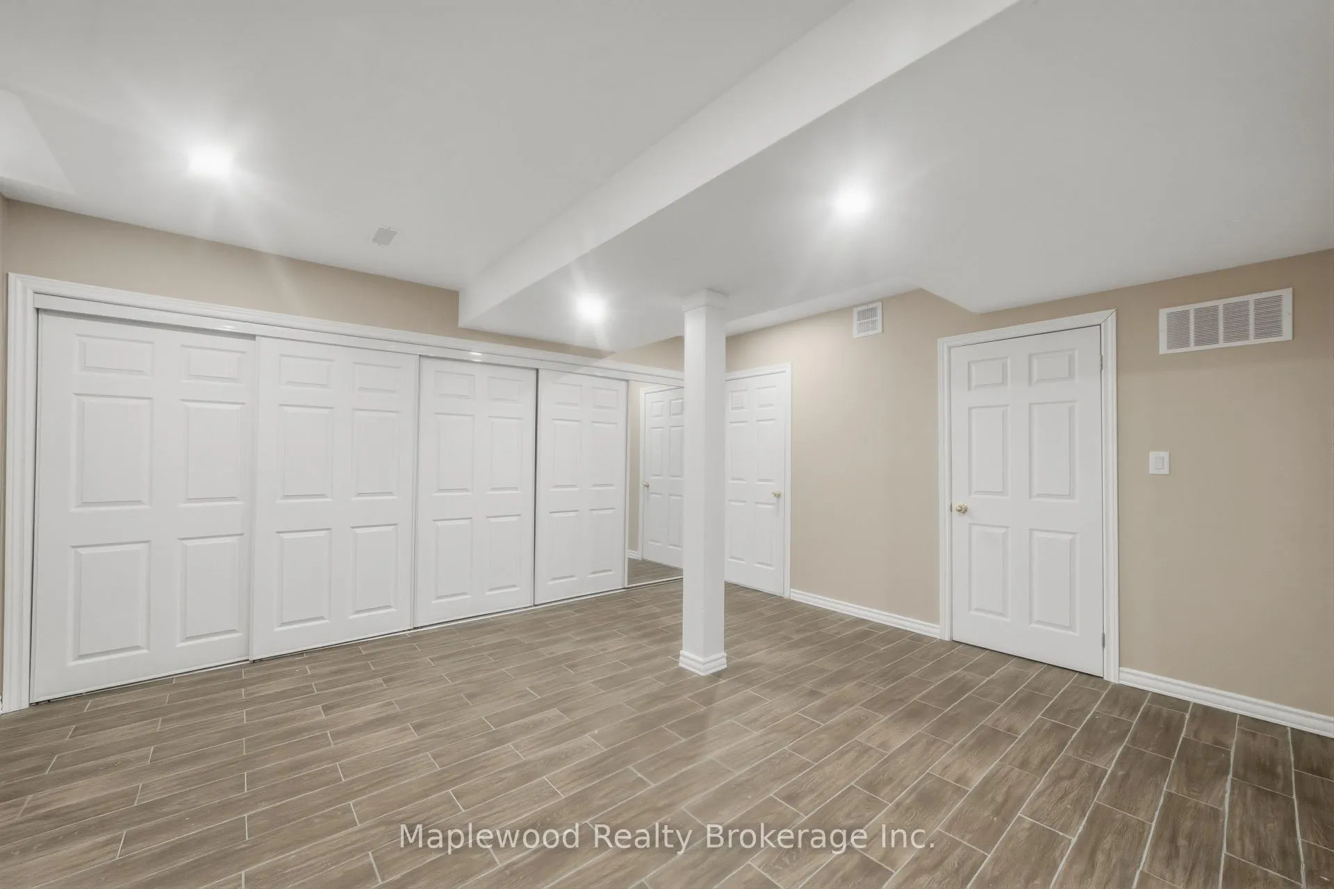 Photo 34 of 1712 Carousel Drive, Pickering, Duffin Heights — HOMEH