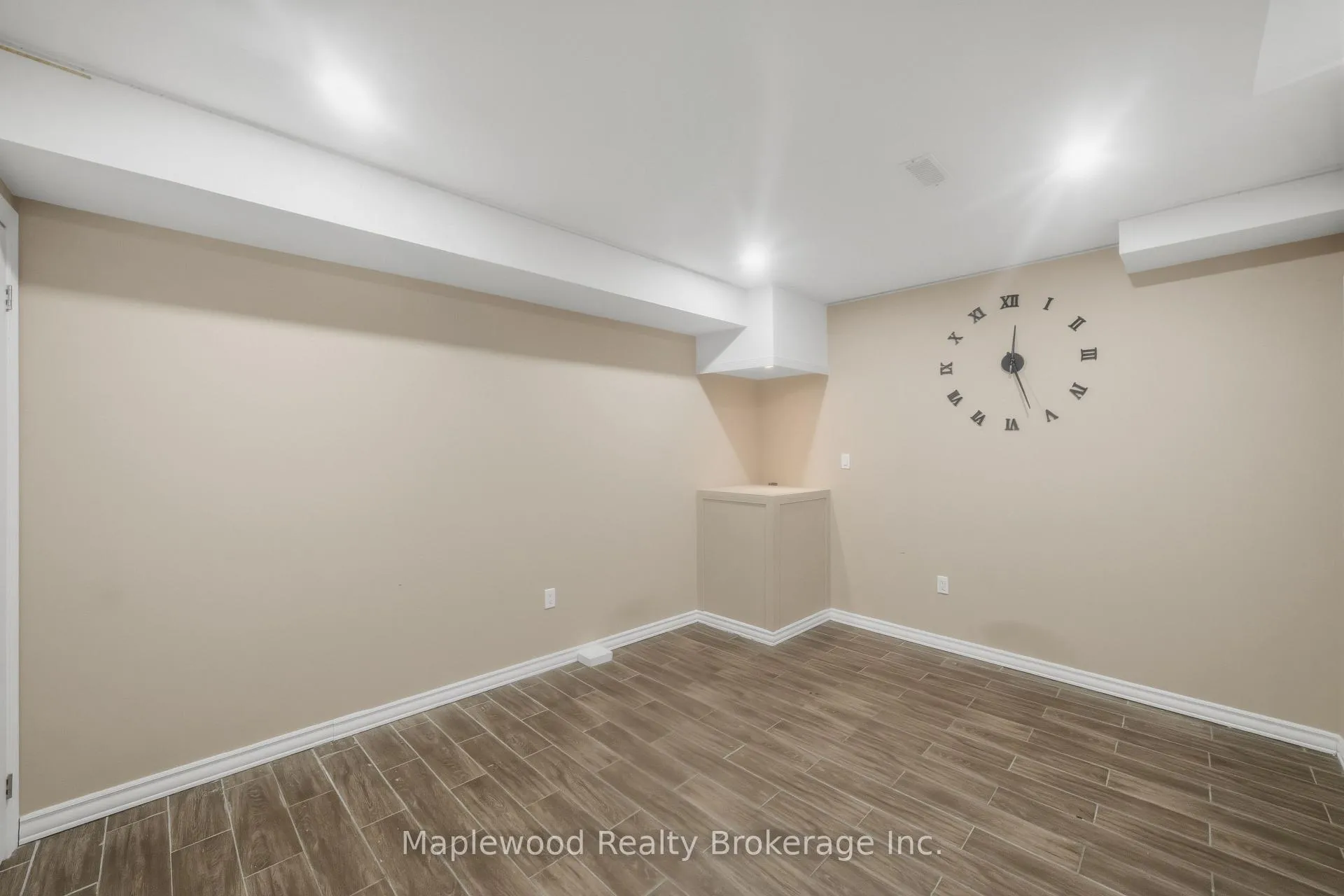 Photo 38 of 1712 Carousel Drive, Pickering, Duffin Heights — HOMEH