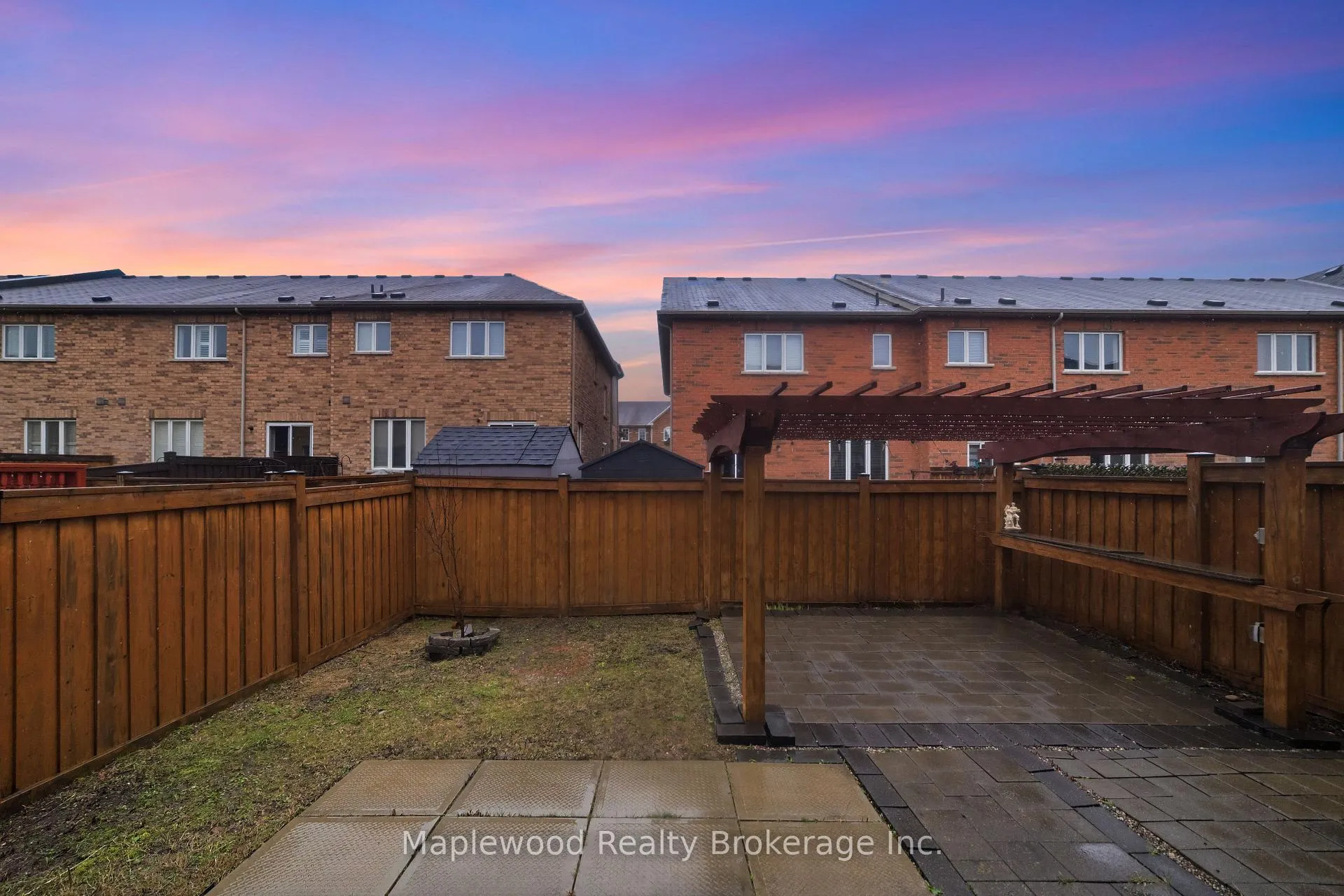 Photo 39 of 1712 Carousel Drive, Pickering, Duffin Heights — HOMEH