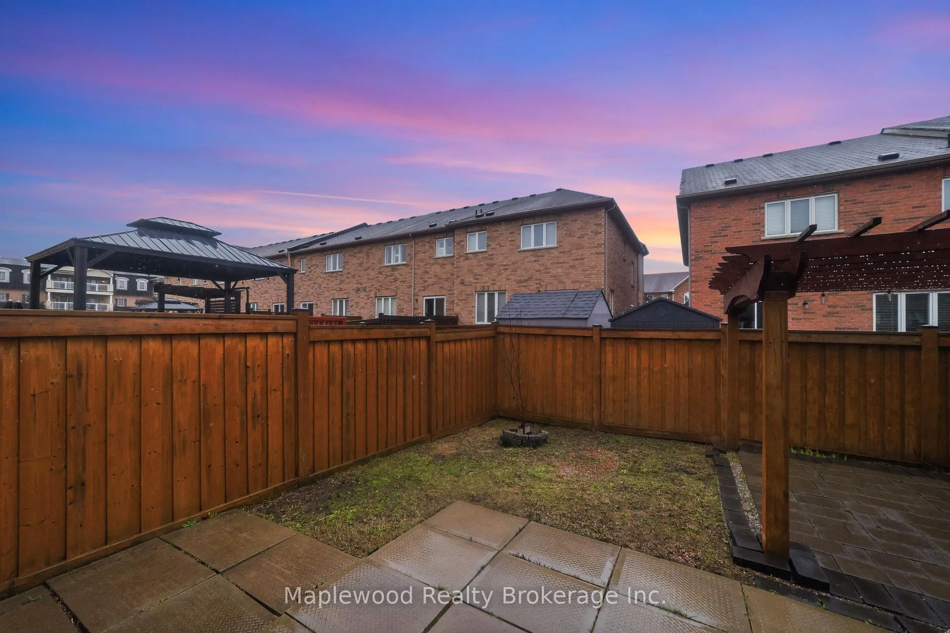 Photo 43 of 1712 Carousel Drive, Pickering, Duffin Heights — HOMEH