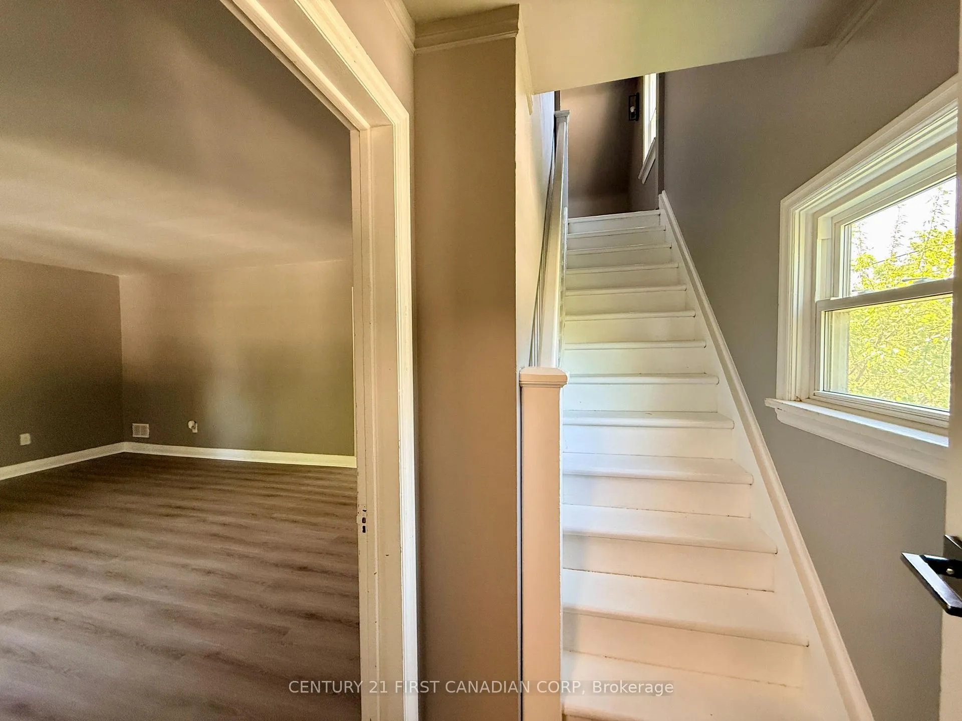 Photo 5 of Unit #1, 363 Ashland Avenue, London, East M — HOMEH