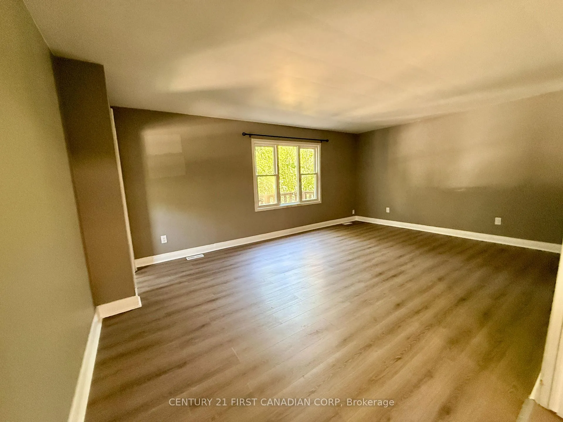 Photo 6 of Unit #1, 363 Ashland Avenue, London, East M — HOMEH
