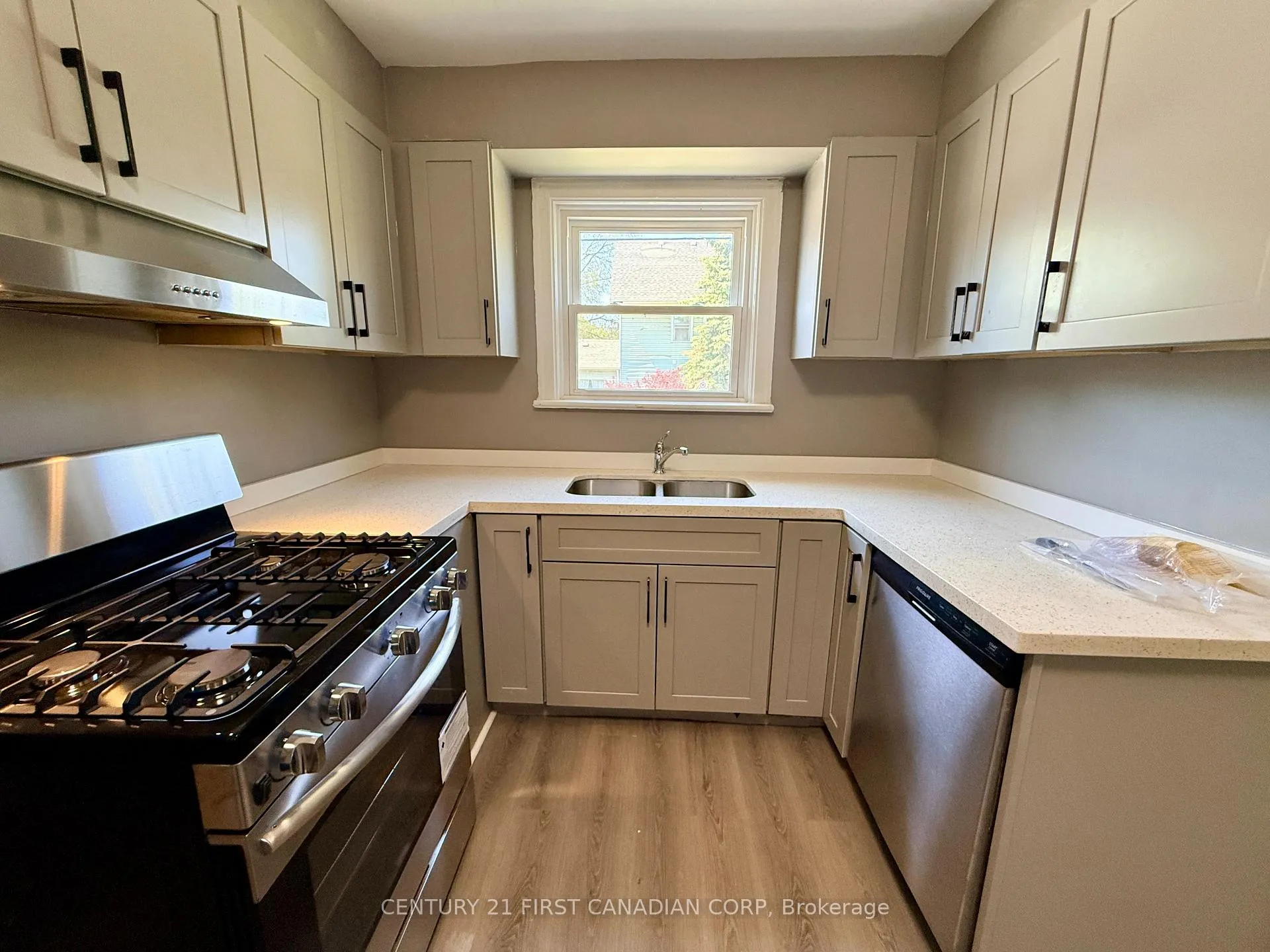 Photo 10 of Unit #1, 363 Ashland Avenue, London, East M — HOMEH