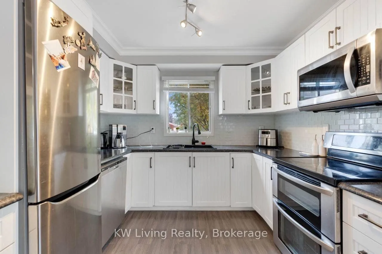 Photo 5 of Unit 6, 6 Balliston Road, Barrie, Rural Barrie Southeast — HOMEH