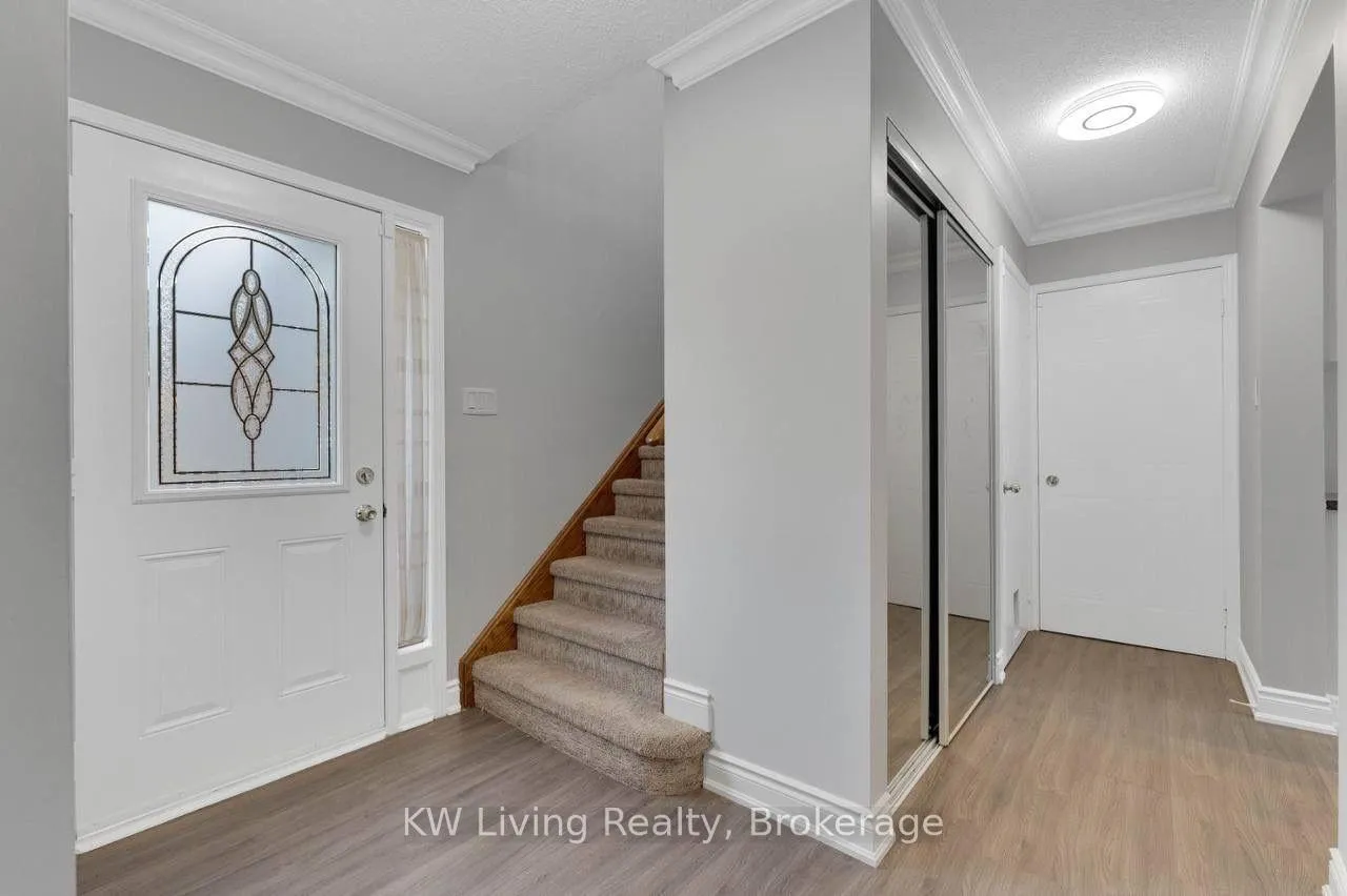Photo 10 of Unit 6, 6 Balliston Road, Barrie, Rural Barrie Southeast — HOMEH