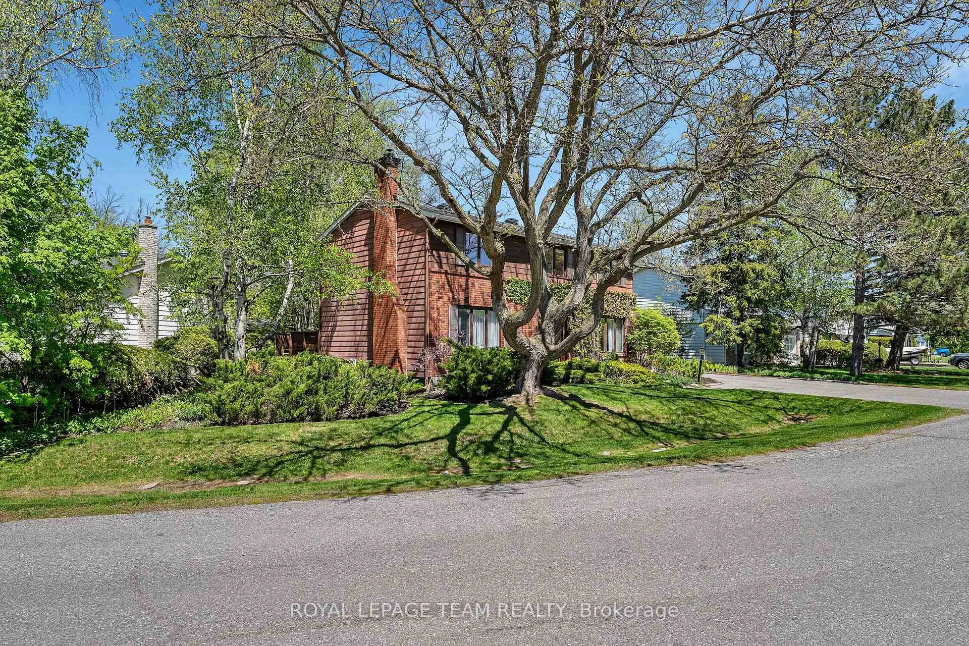 Photo 5 of 60 Horner Drive, Ottawa, Lakeview Park — HOMEH