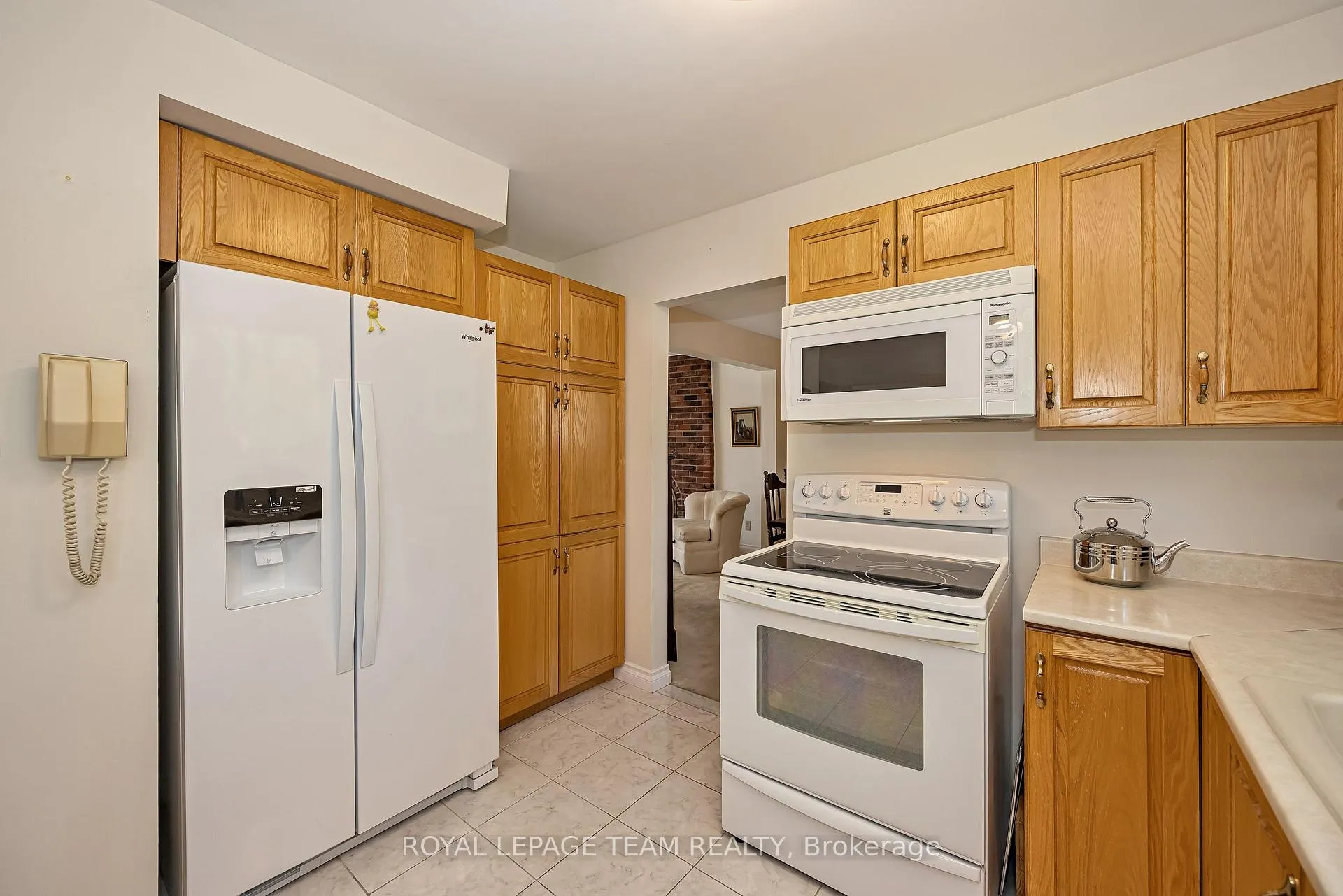 Photo 14 of 60 Horner Drive, Ottawa, Lakeview Park — HOMEH