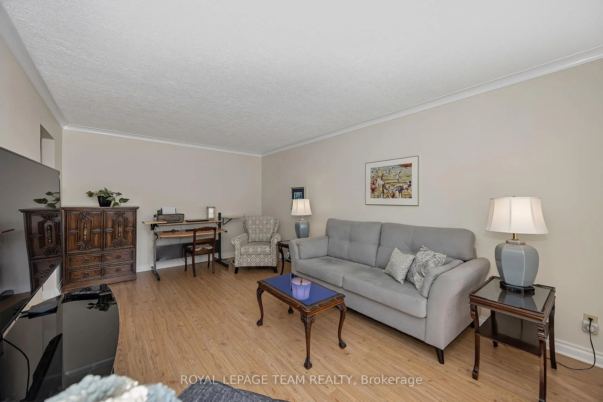 Photo 19 of 60 Horner Drive, Ottawa, Lakeview Park — HOMEH