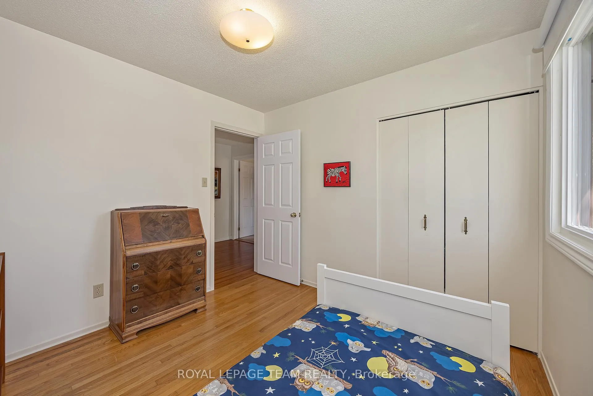 Photo 34 of 60 Horner Drive, Ottawa, Lakeview Park — HOMEH