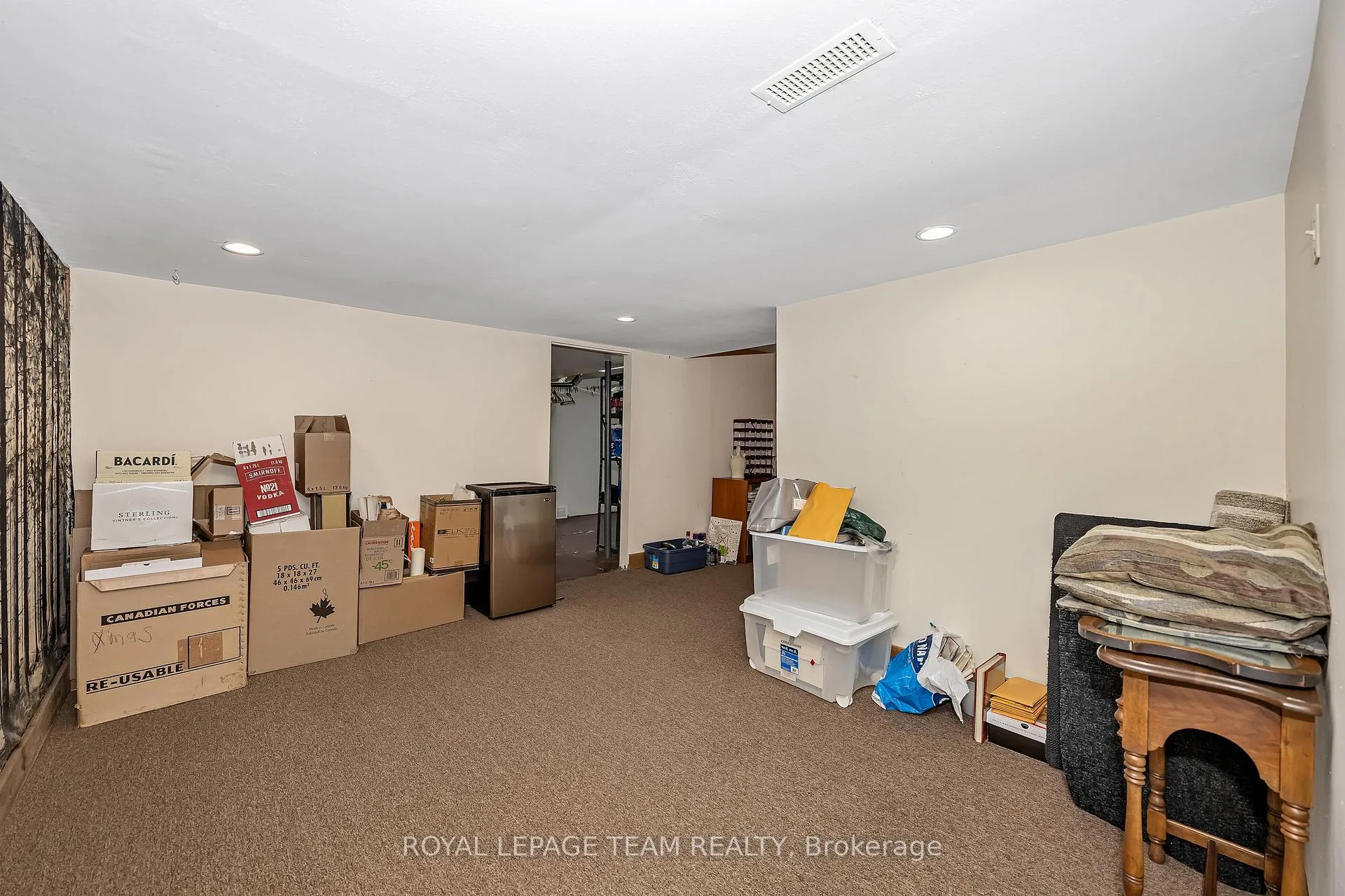 Photo 38 of 60 Horner Drive, Ottawa, Lakeview Park — HOMEH