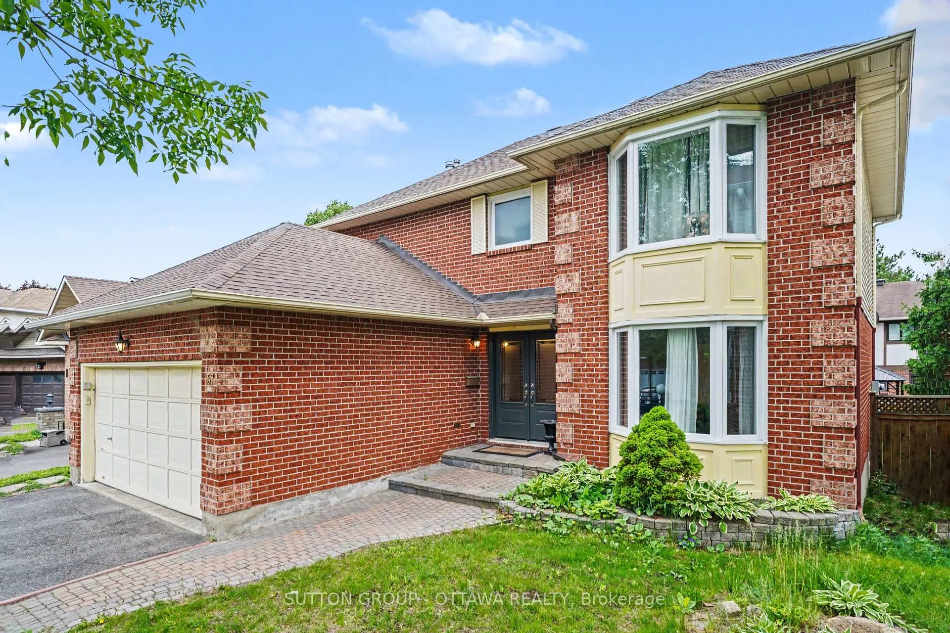 Photo 4 of 57 Constable Street, Ottawa, Barrhaven - Cedargrove/Fraserdale — HOMEH