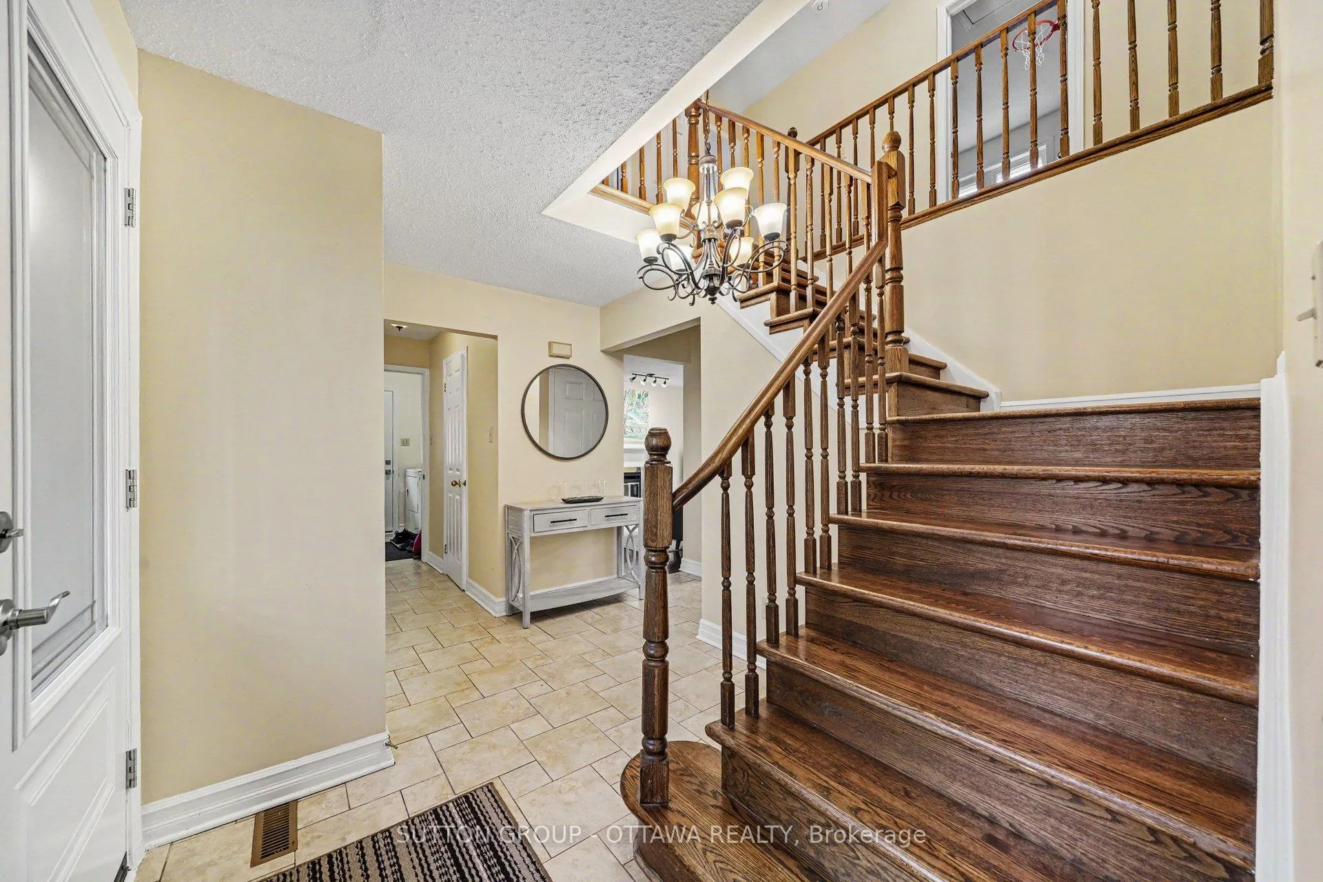 Photo 7 of 57 Constable Street, Ottawa, Barrhaven - Cedargrove/Fraserdale — HOMEH