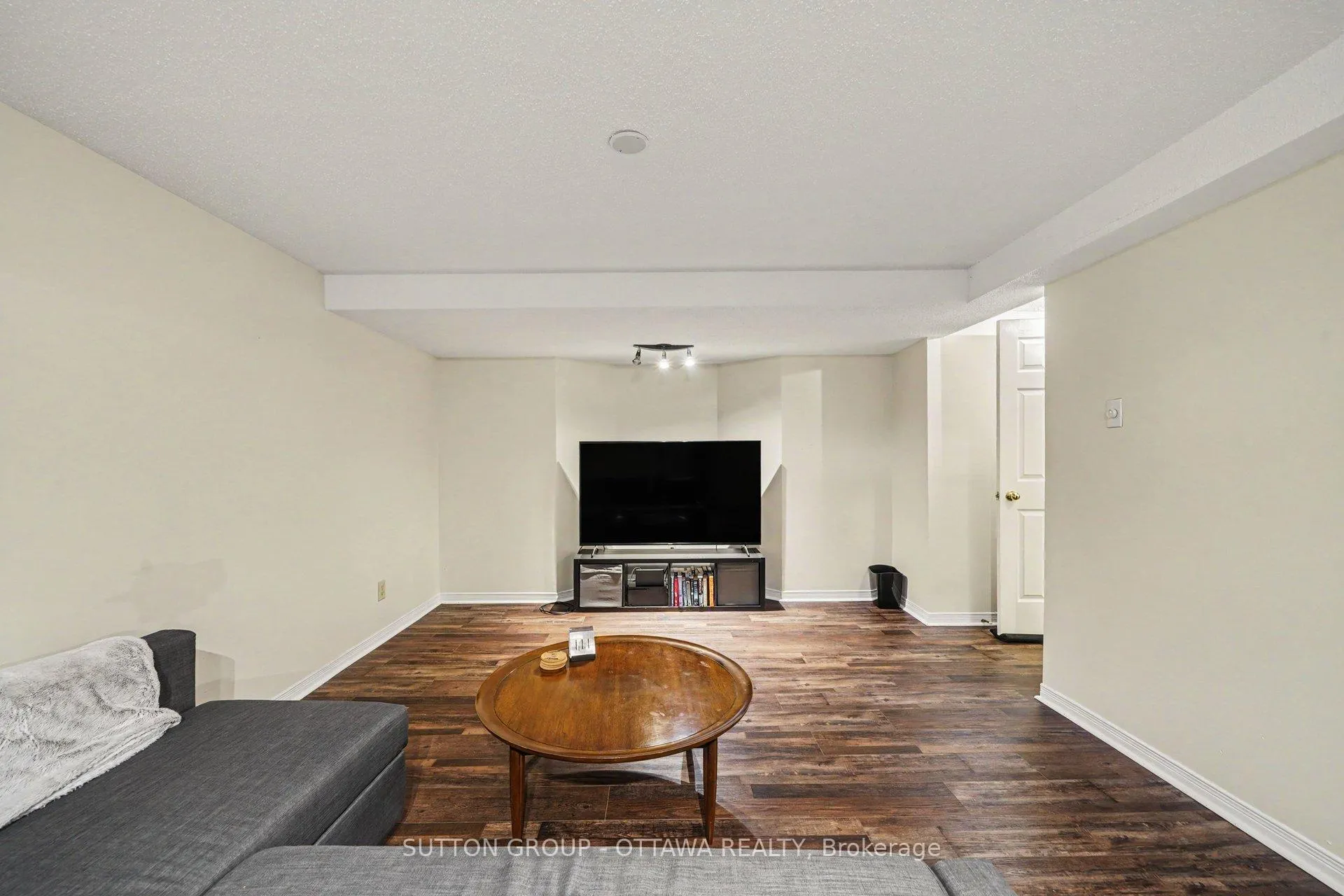 Photo 27 of 57 Constable Street, Ottawa, Barrhaven - Cedargrove/Fraserdale — HOMEH