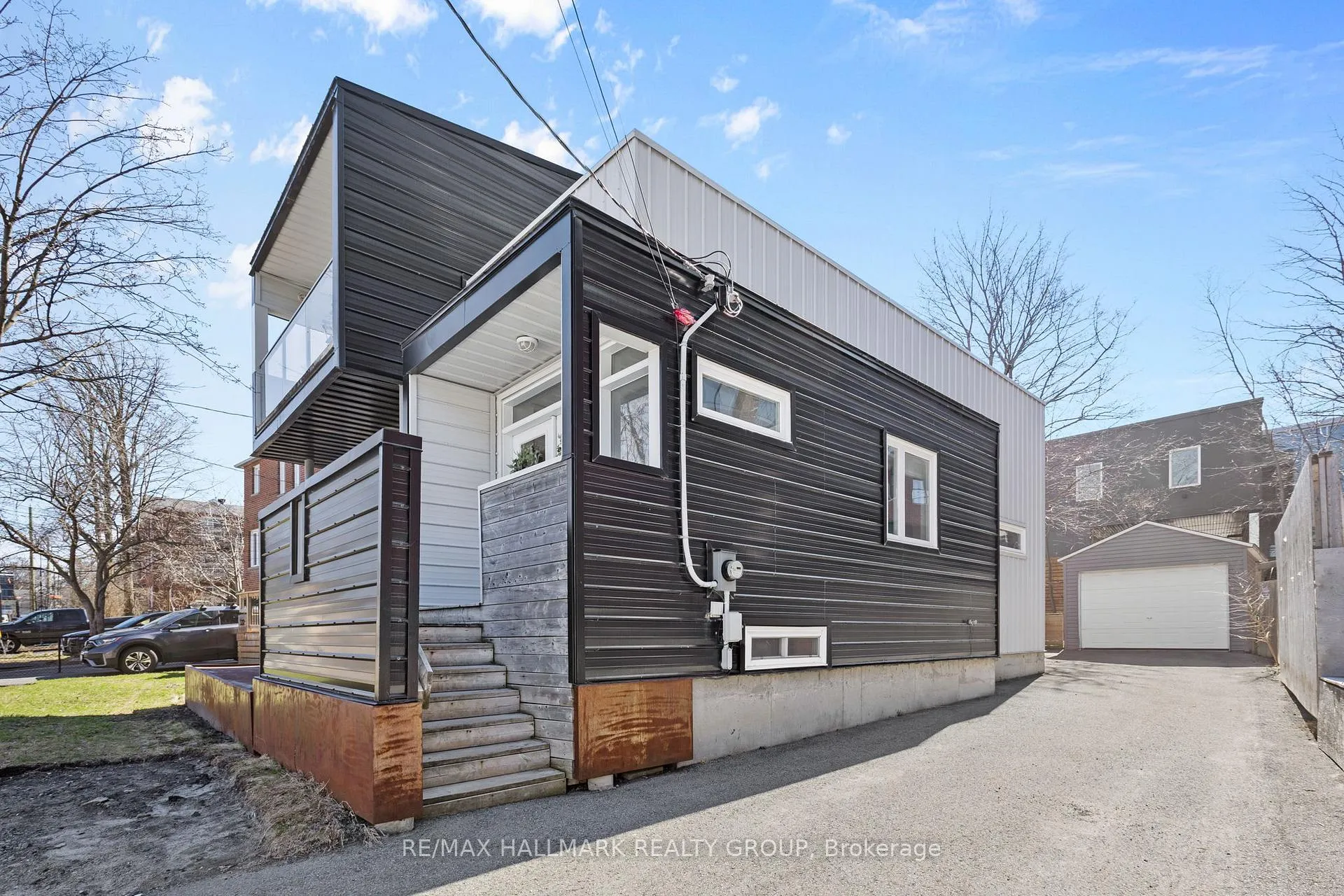 Photo 3 of 330 Winona Avenue, Ottawa, Westboro South — HOMEH