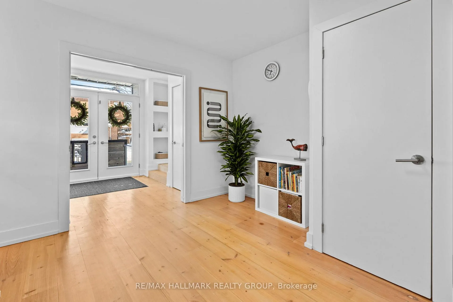 Photo 18 of 330 Winona Avenue, Ottawa, Westboro South — HOMEH