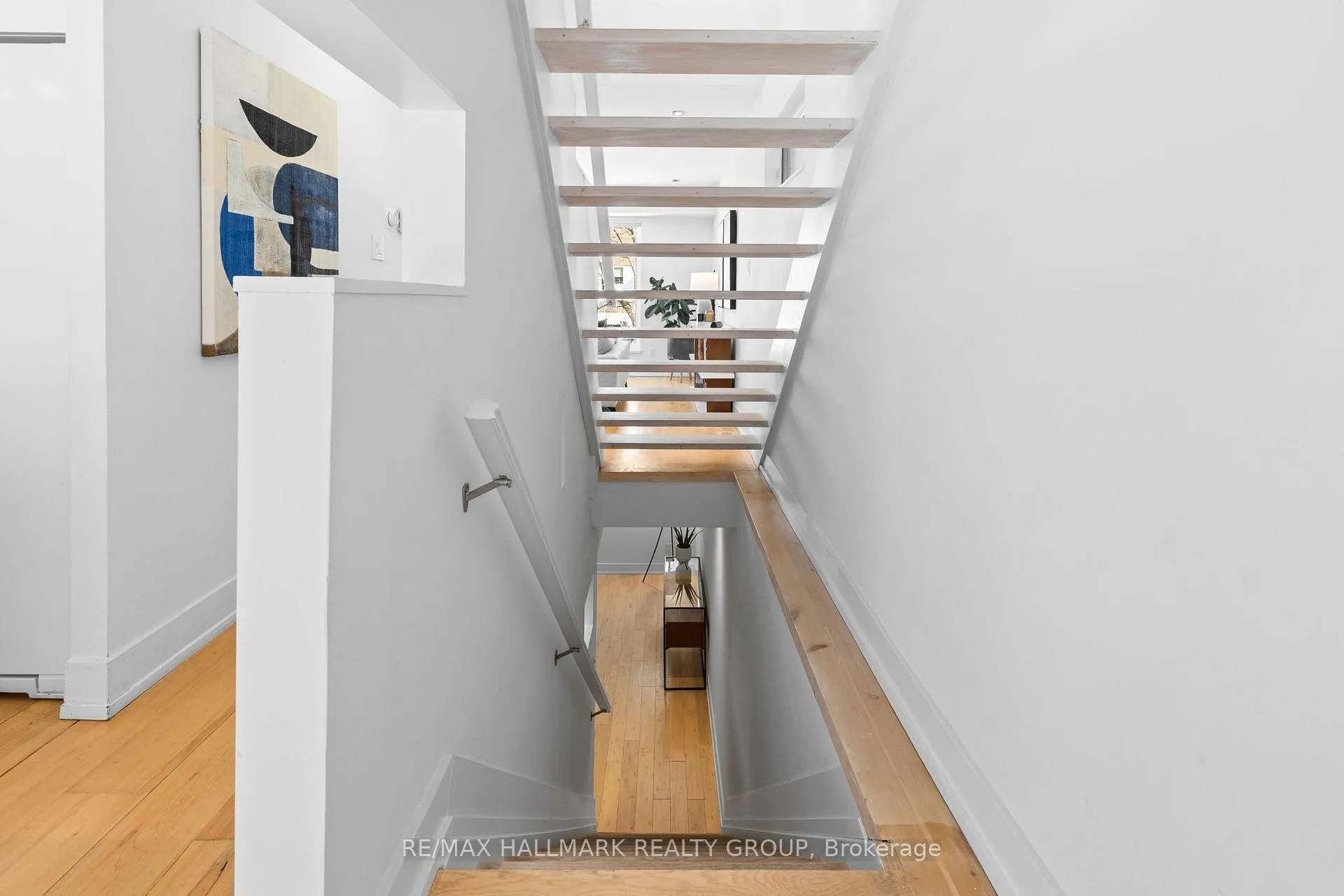 Photo 34 of 330 Winona Avenue, Ottawa, Westboro South — HOMEH
