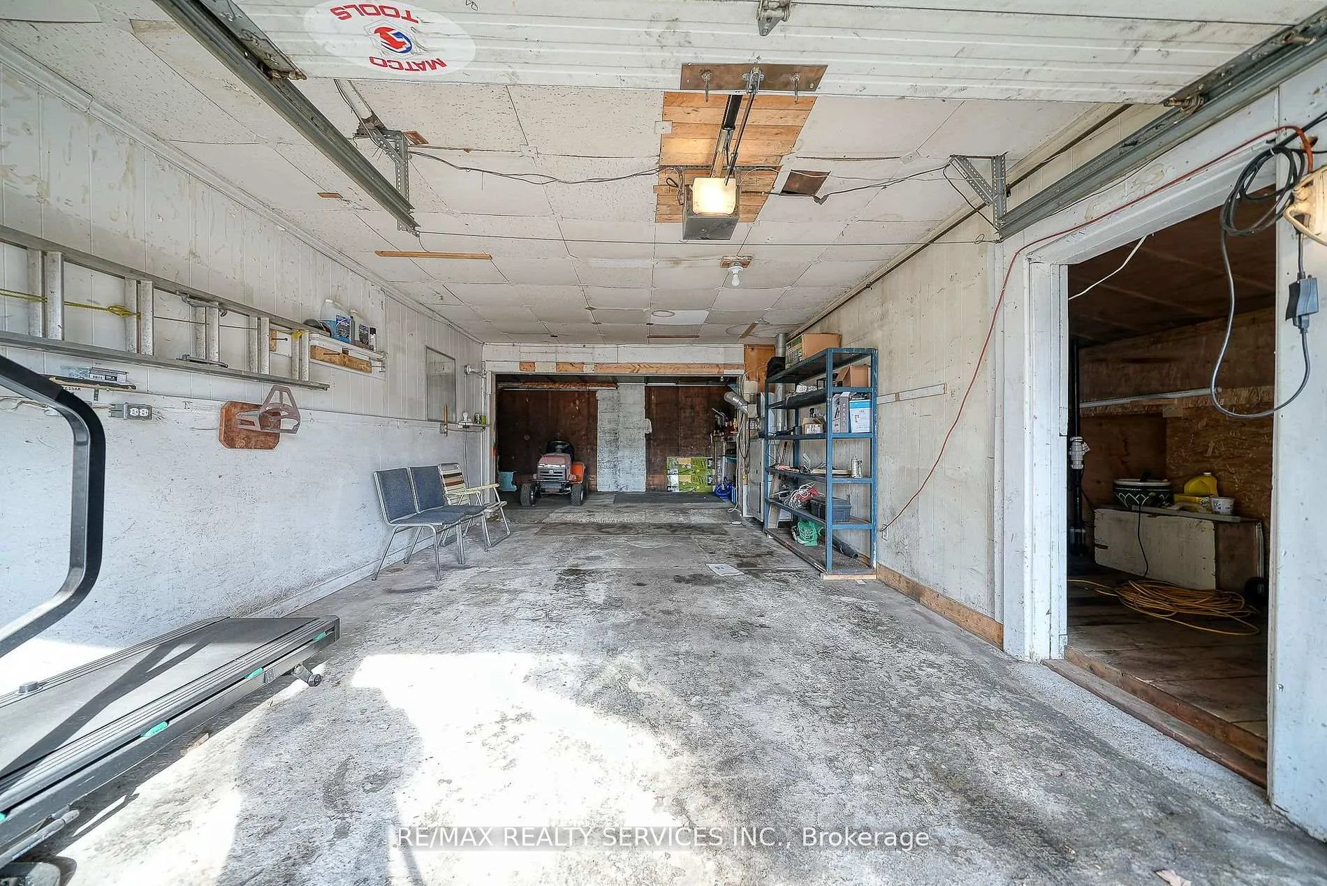Photo 30 of 24 Norlan Avenue, London, South O — HOMEH
