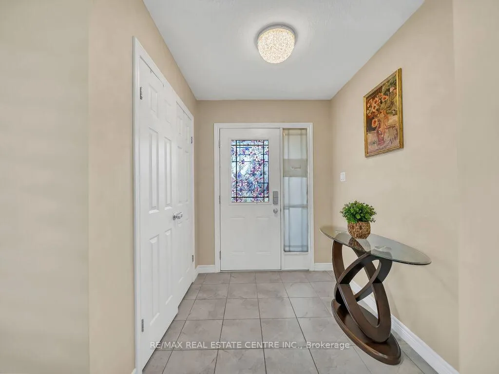 Photo 9 of 3 Mccann Street, Guelph, Kortright East — HOMEH