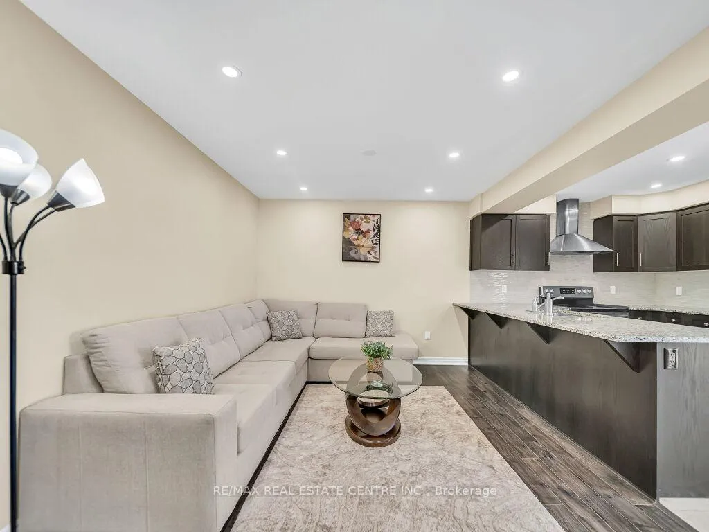 Photo 10 of 3 Mccann Street, Guelph, Kortright East — HOMEH