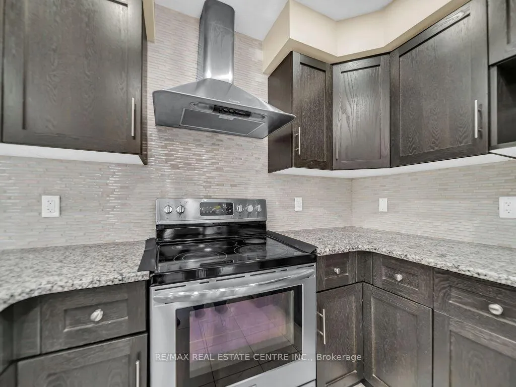 Photo 14 of 3 Mccann Street, Guelph, Kortright East — HOMEH