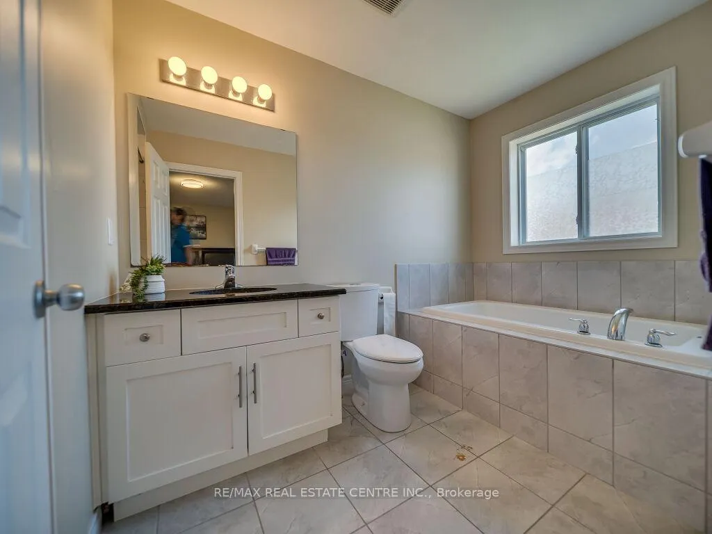 Photo 28 of 3 Mccann Street, Guelph, Kortright East — HOMEH